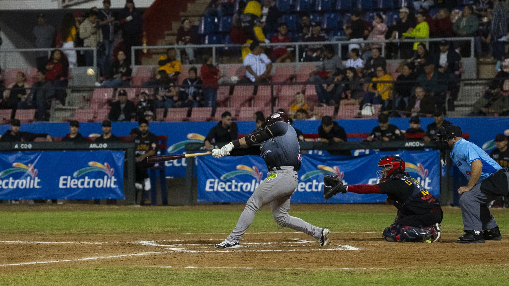 $!Tomateros de Culiacán gana en Navojoa con un pítcher muy ‘Bravo’
