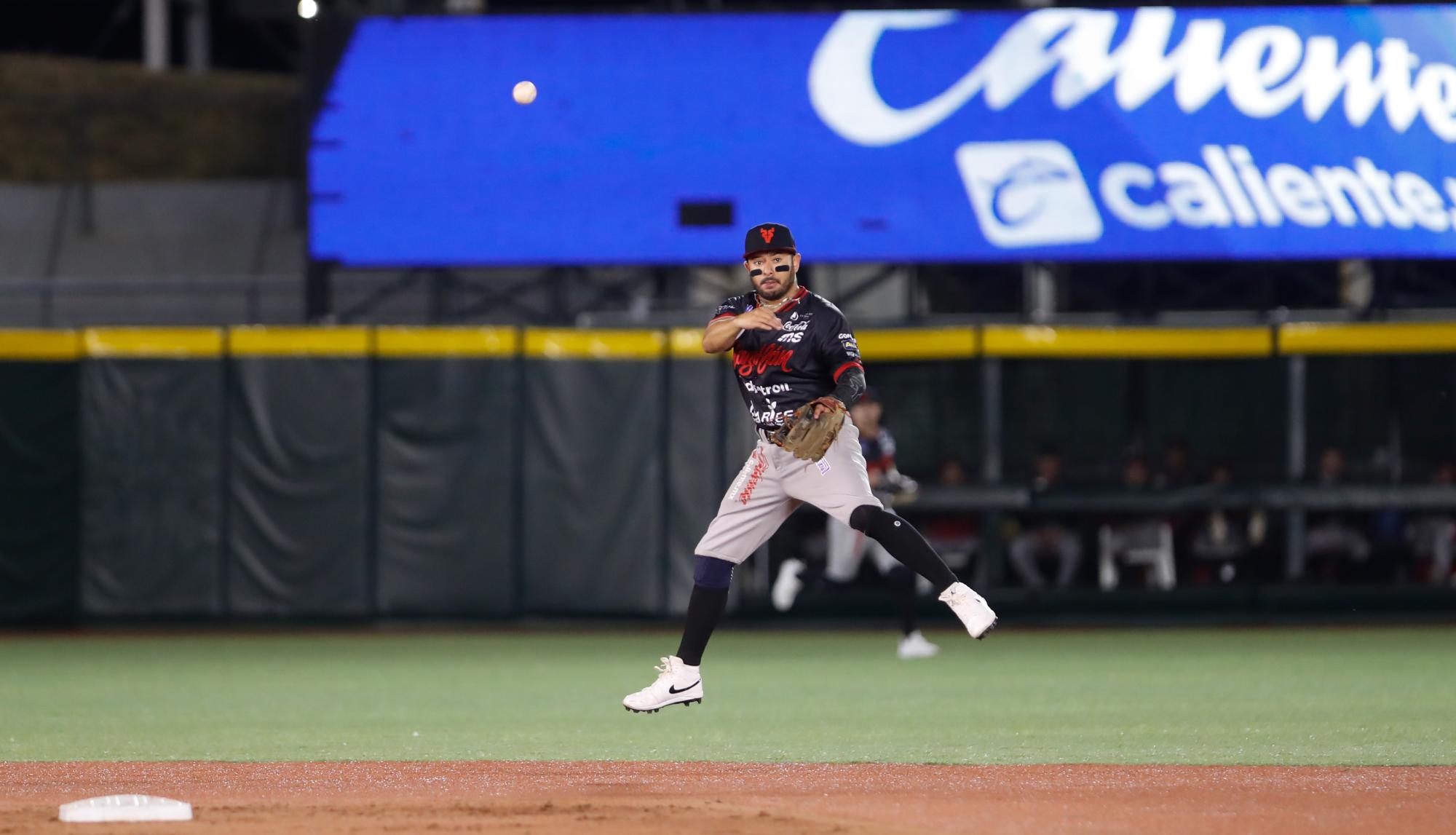 $!Venados de Mazatlán cae agónicamente ante Charros en 11 entradas