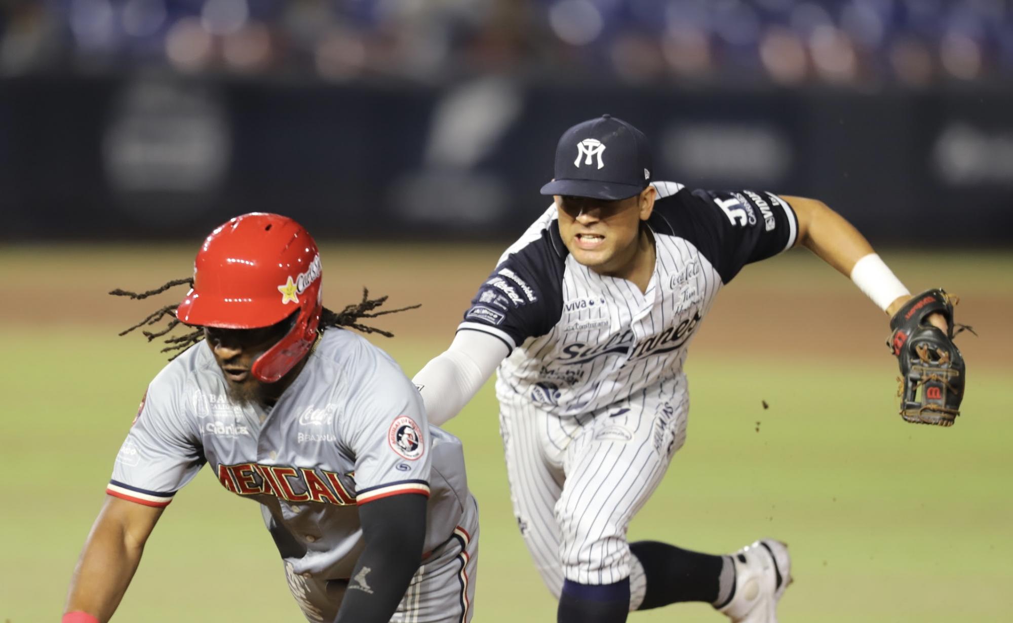$!Los Águilas dominan a los Sultanes con el brazo de Brac Warren