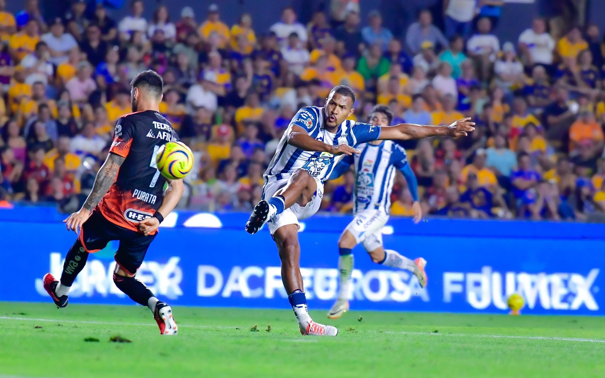 $!Tuzos golean a Tigres y los pasan en la tabla de posiciones