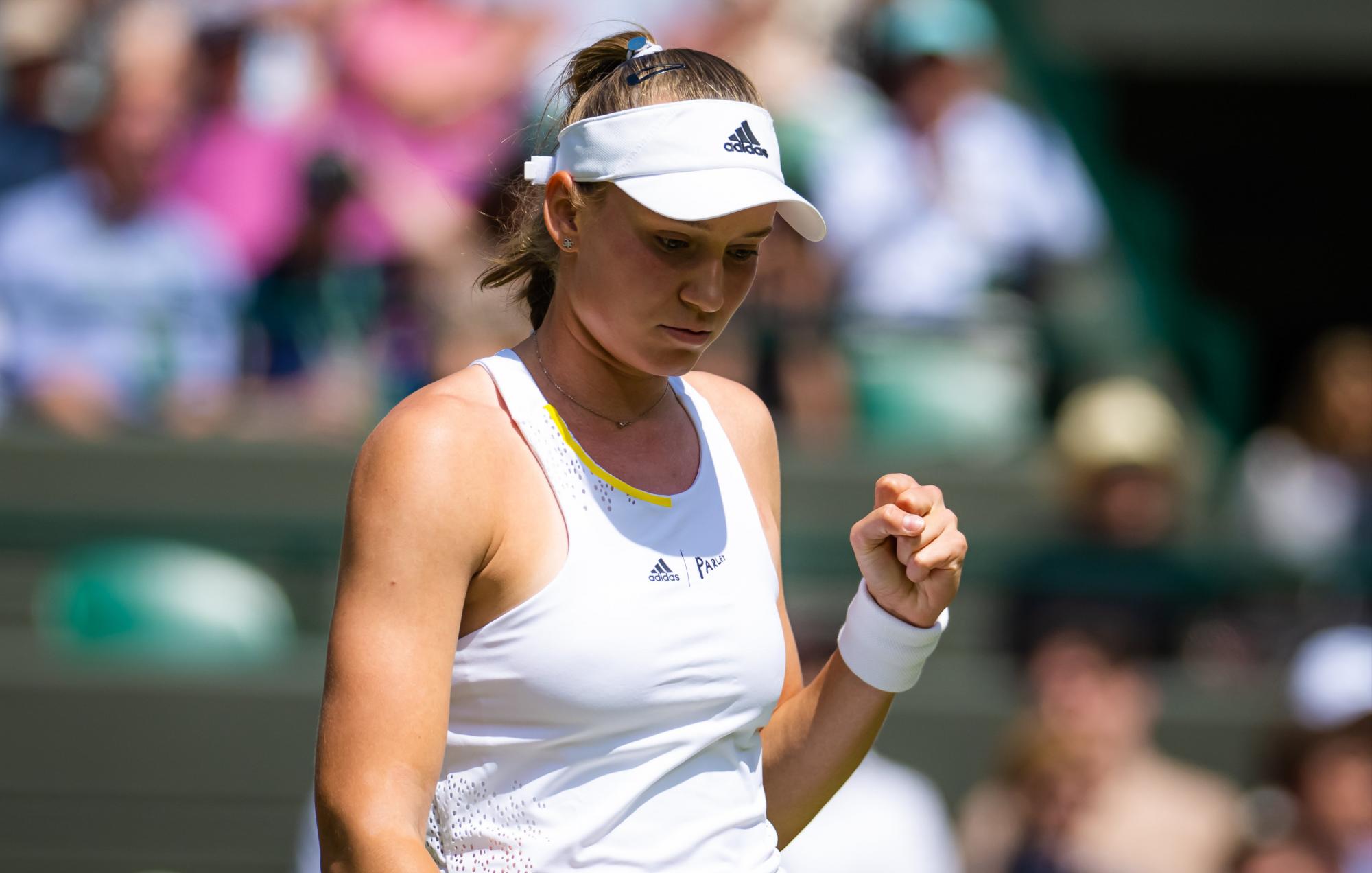 $!Rybakina gana un histórico título de Wimbledon con una remontada sobre Jabeur