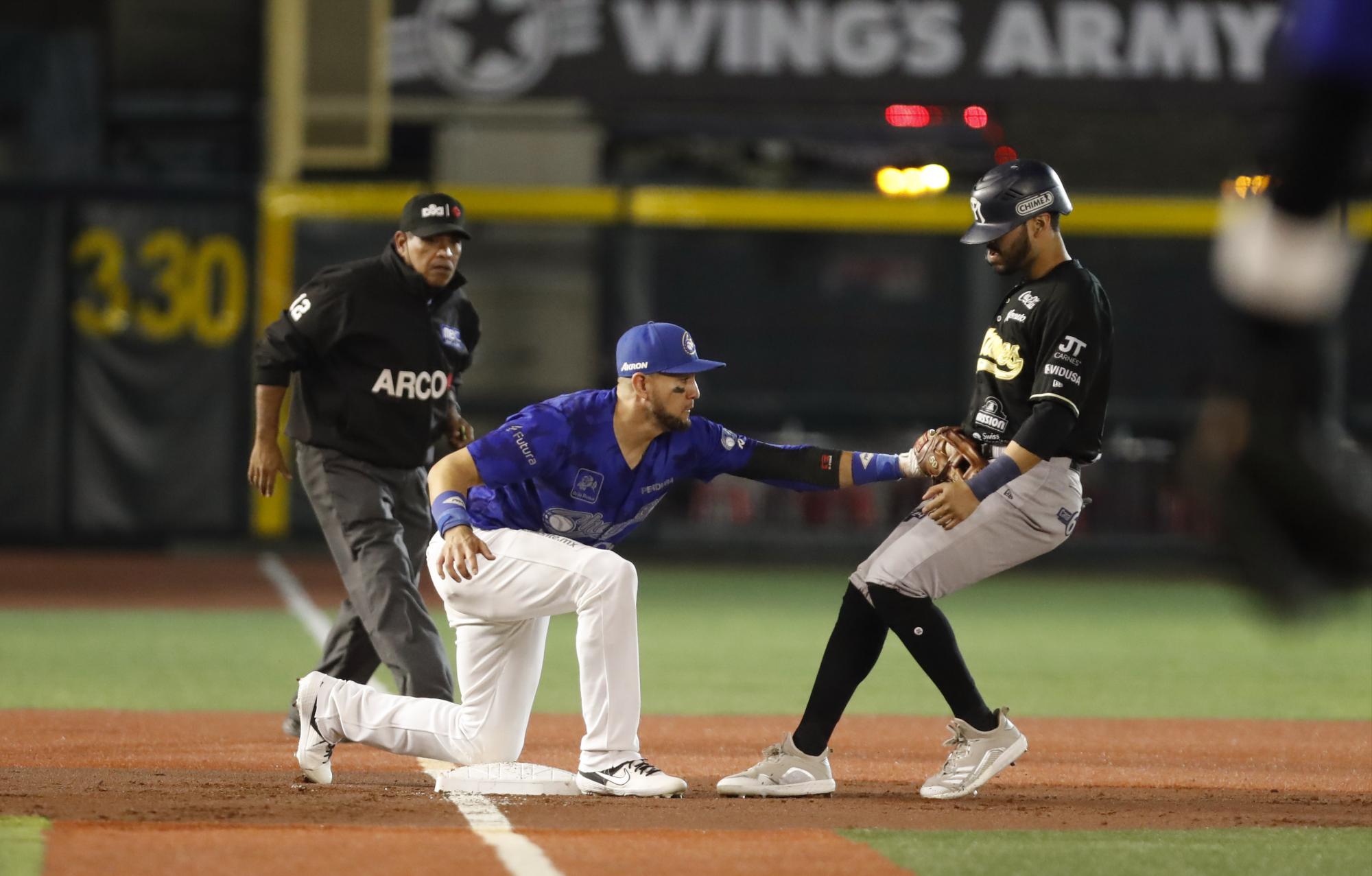 $!Duelo de pitcheo se inclina para Sultanes y se empareja la serie ante Charros