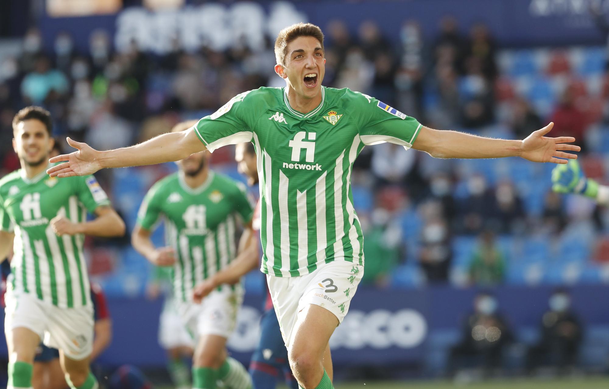 $!Betis golea al Levante con Guardado y Lainez en la cancha
