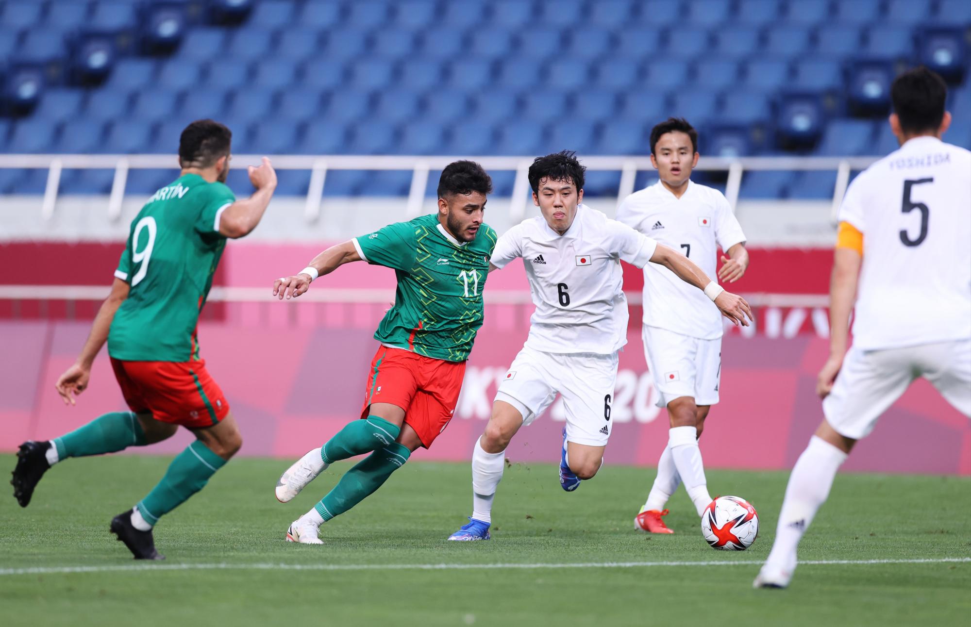 $!México reclama el bronce en el futbol olímpico; vence 3-1 a Japón