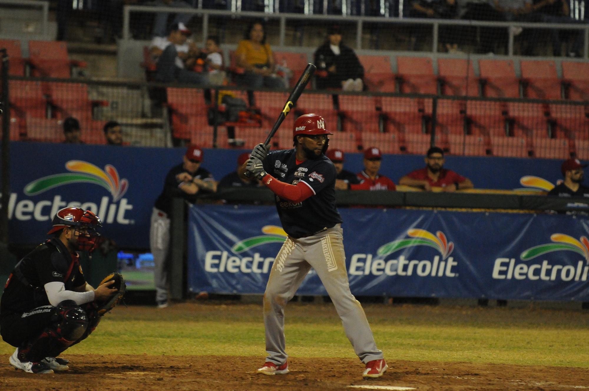 $!Mayos evita la barrida ante Águilas en cerrado juego
