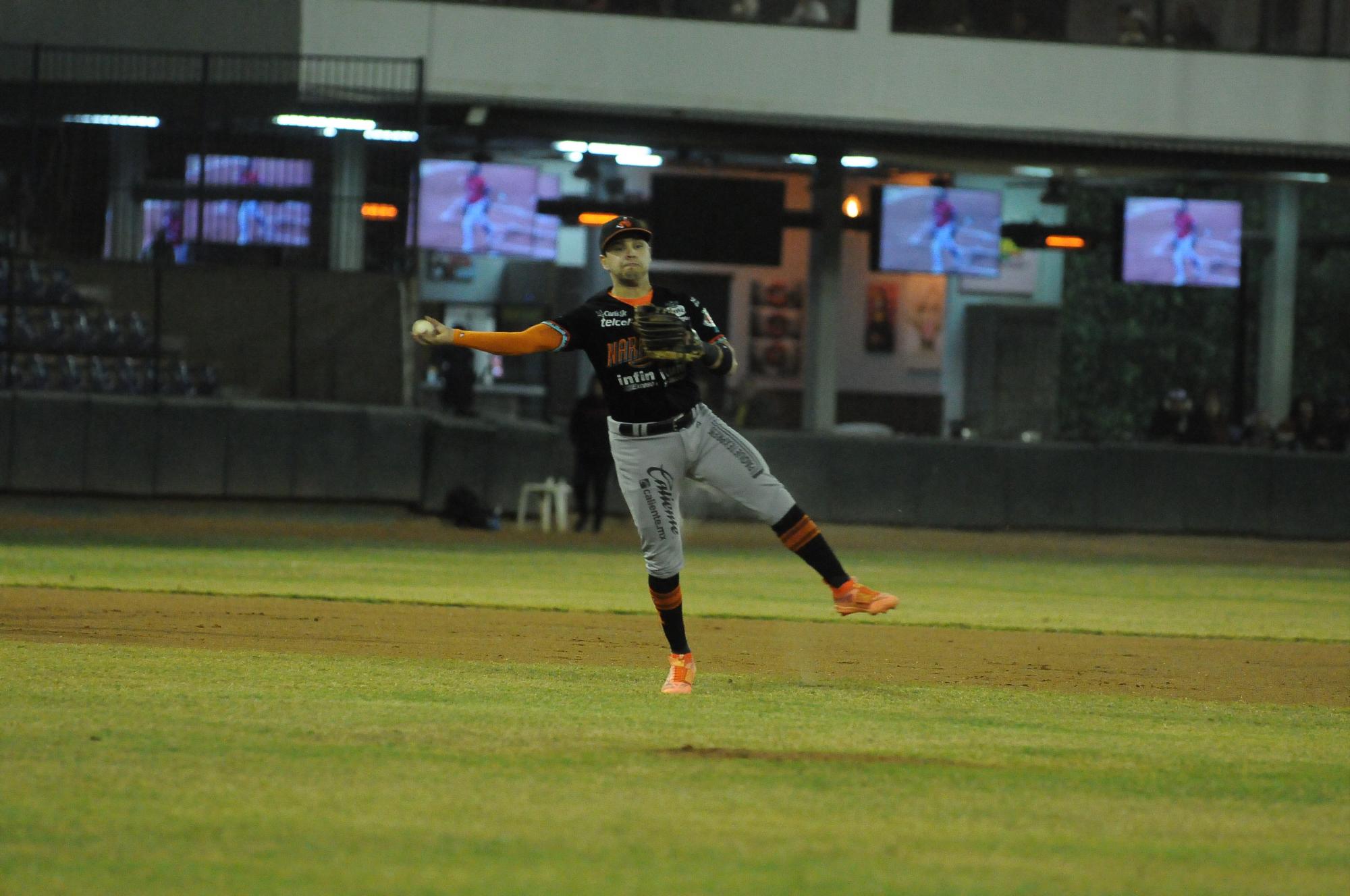 $!Naranjeros le remonta a Mayos y está ya en semifinales
