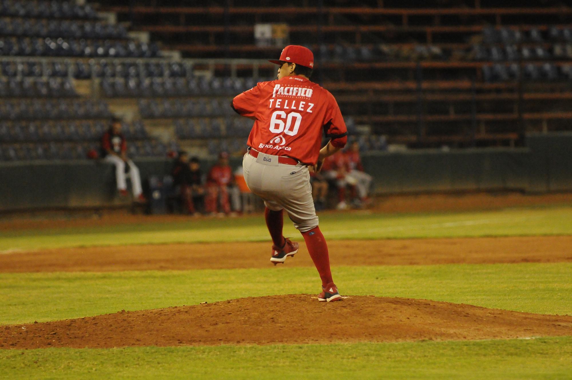 $!Venados de Mazatlán tiene explosivo arranque de la segunda vuelta y vence 7-2 a Mayos