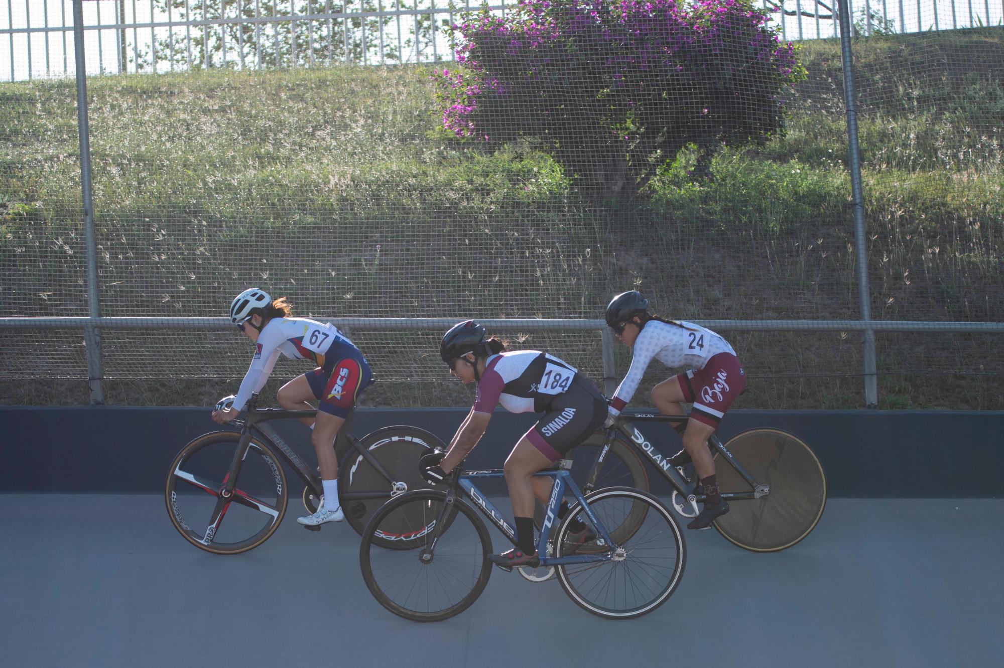 $!Buen inicio de Sinaloa en ciclismo de pista de Macro Regional