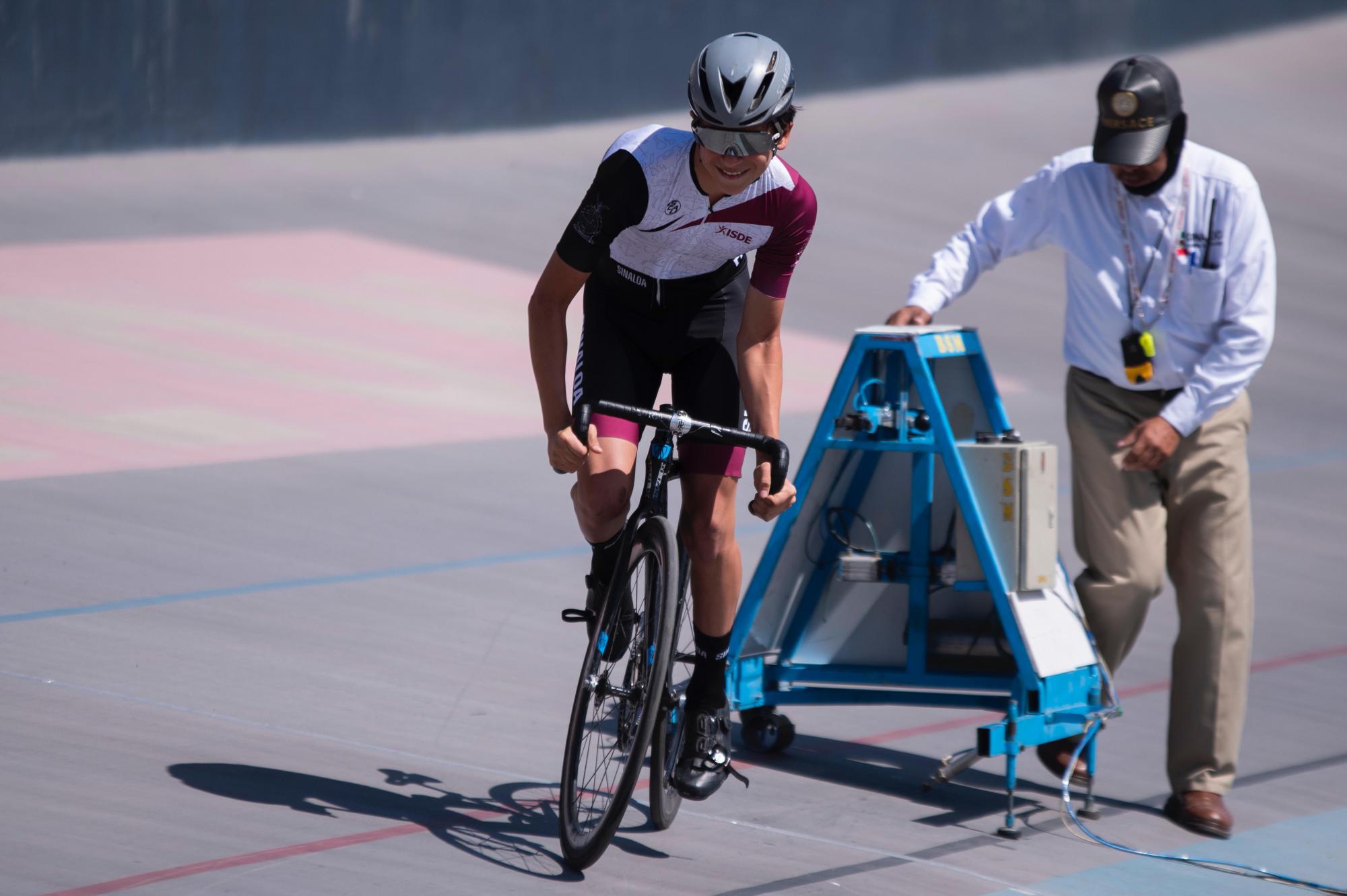 $!Buen inicio de Sinaloa en ciclismo de pista de Macro Regional