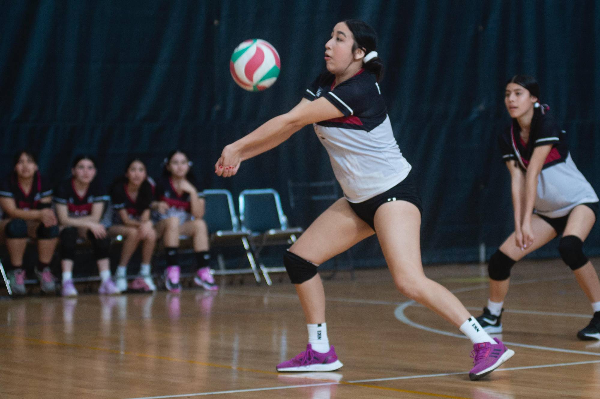 $!Culiacán y Guasave van por el oro en voleibol femenil en los estatales