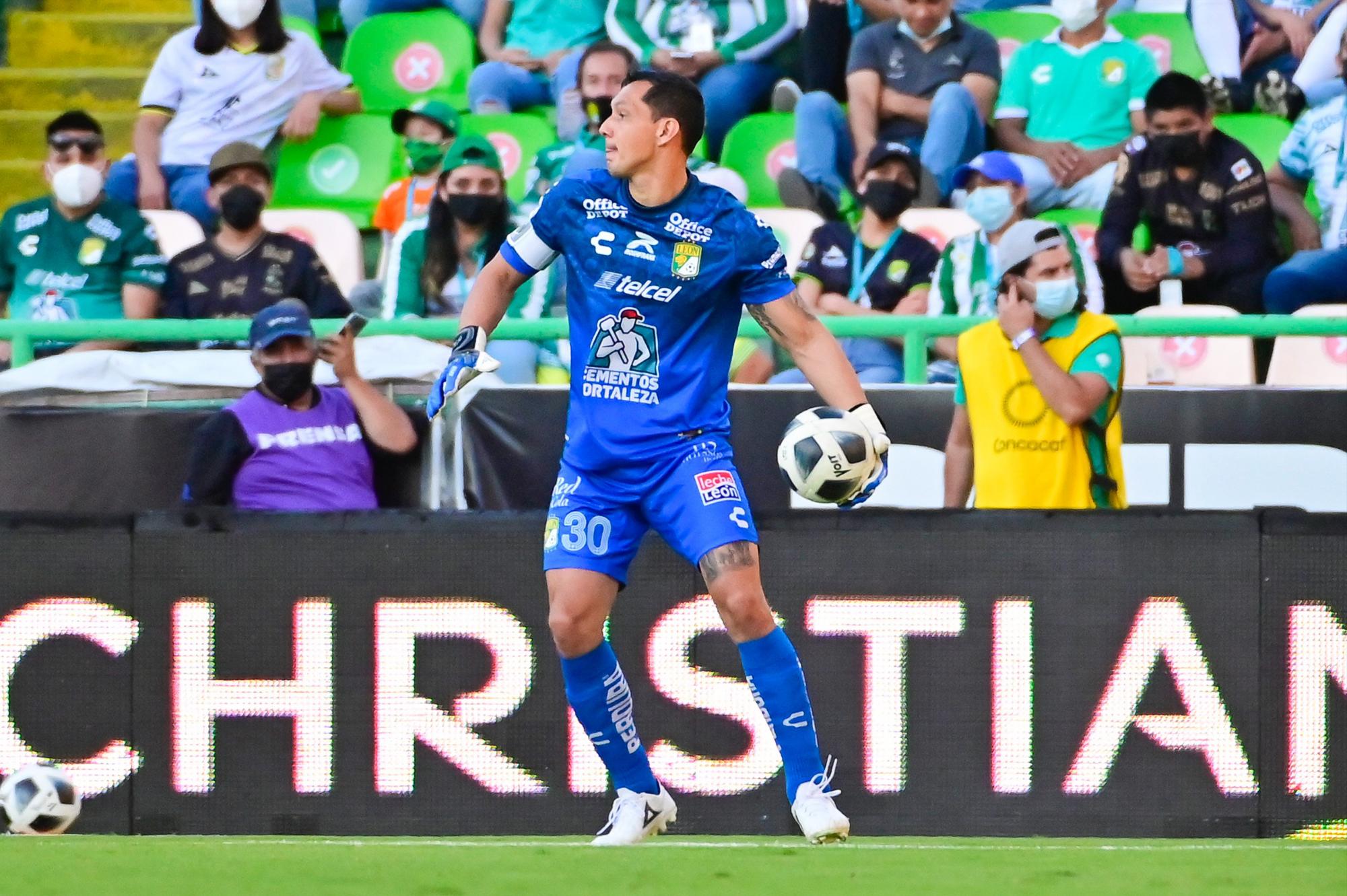 $!León golea al Necaxa y hace revivir al Mazatlán FC