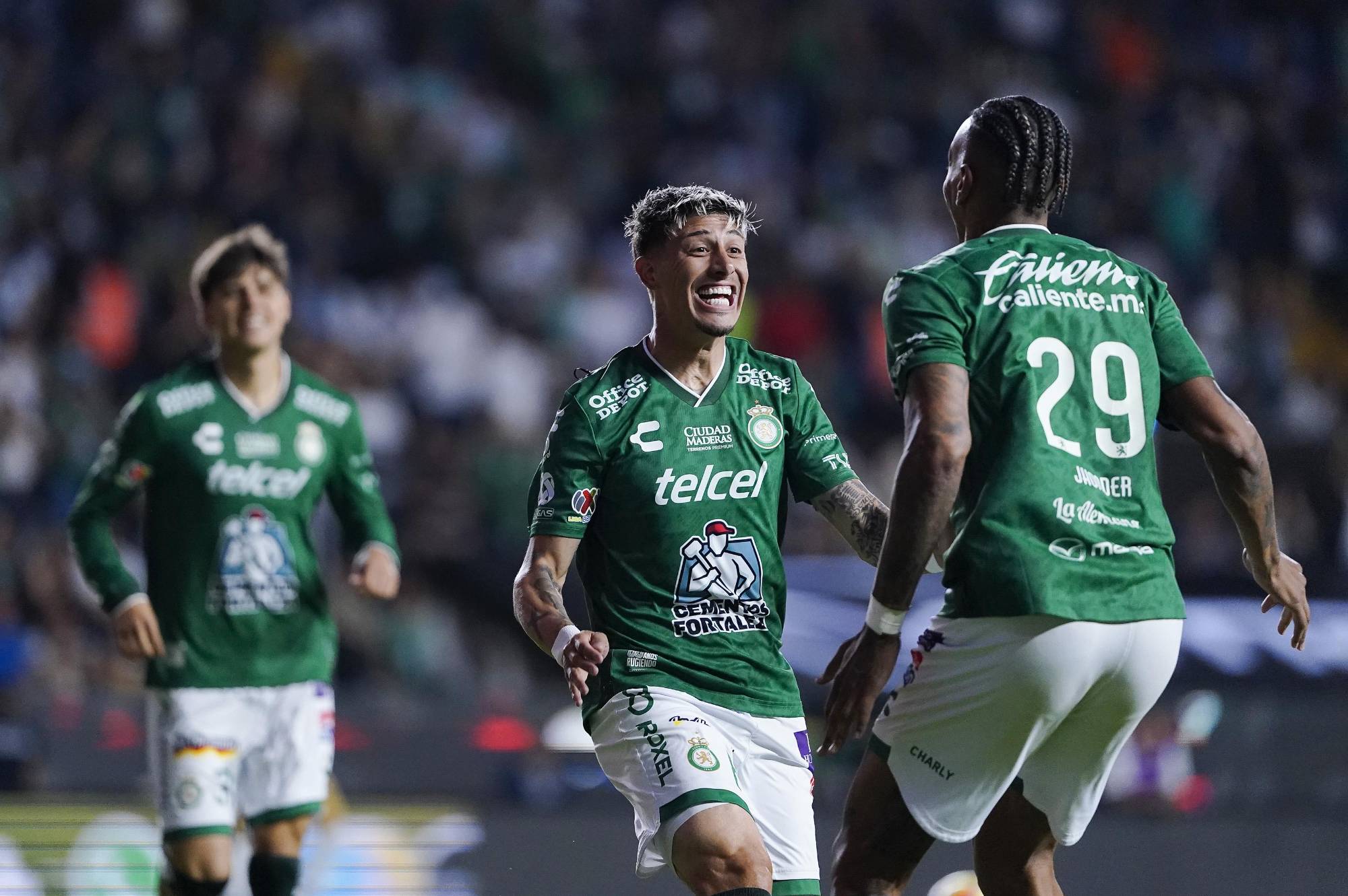 $!Pumas hunde más al León: Caicedo sentencia con golazo y los ‘Esmeraldas’ siguen en crisis
