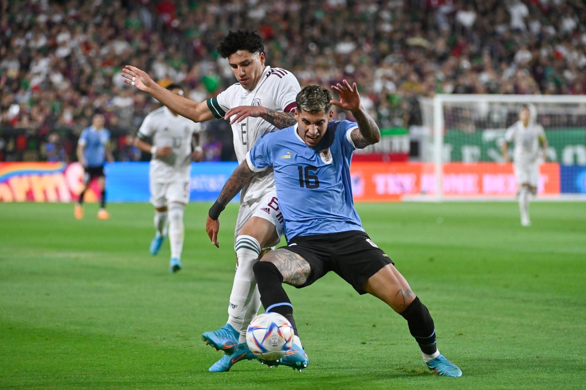$!México luce sin rumbo y es goleado por Uruguay