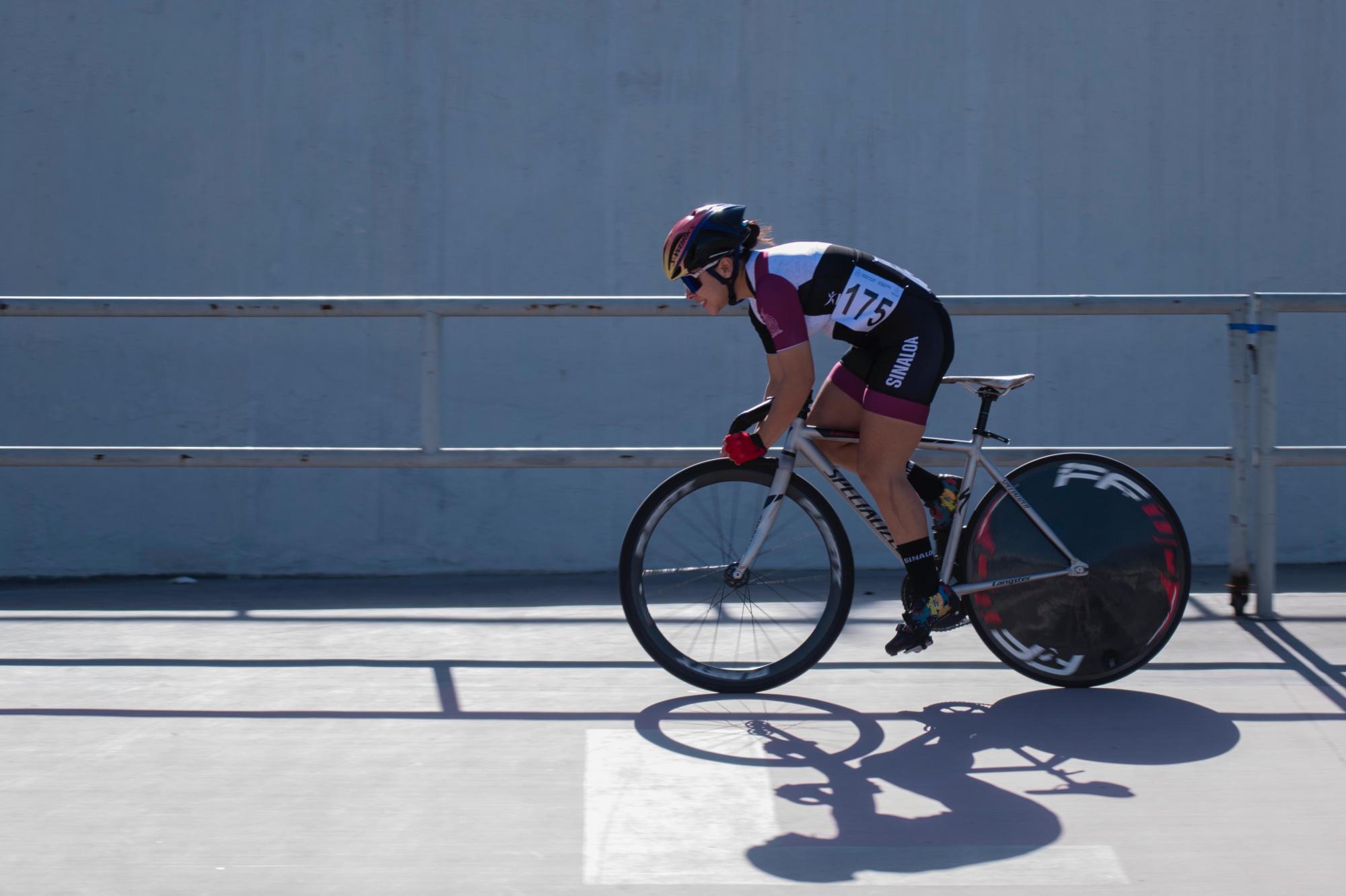 $!Buen inicio de Sinaloa en ciclismo de pista de Macro Regional