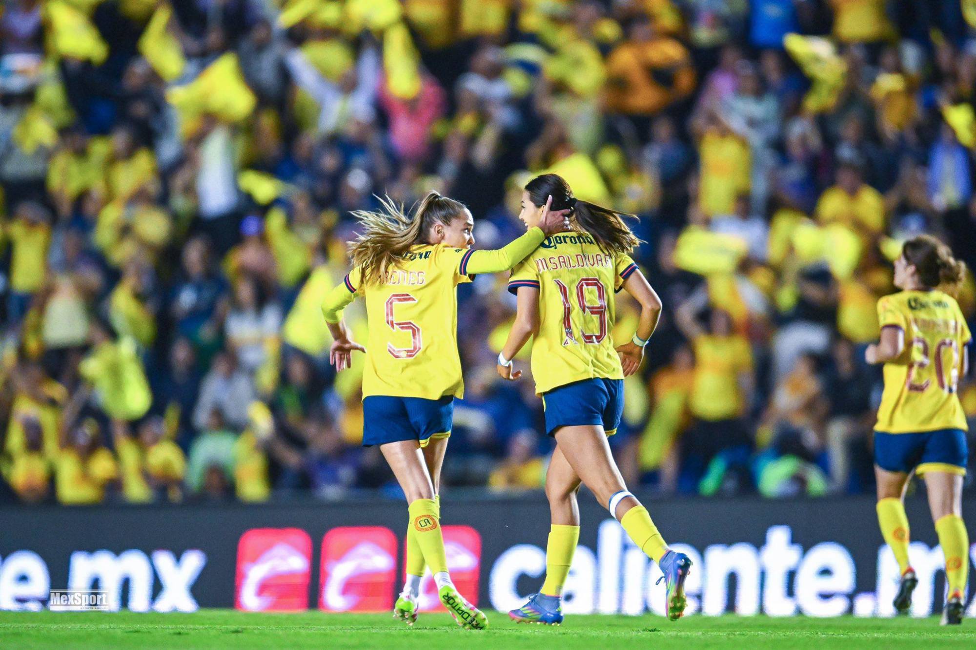 $!¡Pachuca Femenil aguantó al América y son campeonas por primera vez!
