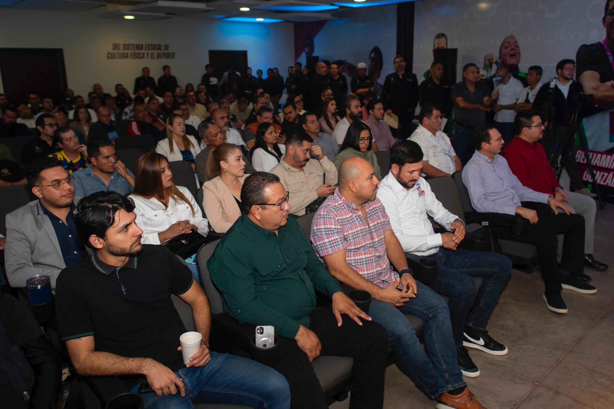$!Presenta director del Isde su informe de labores