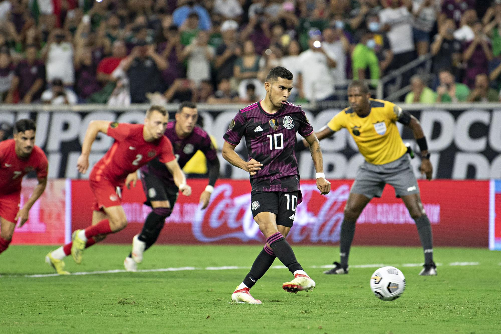 $!México avanza agónicamente a la final de la Copa Oro tras vencer 2-1 a Canadá