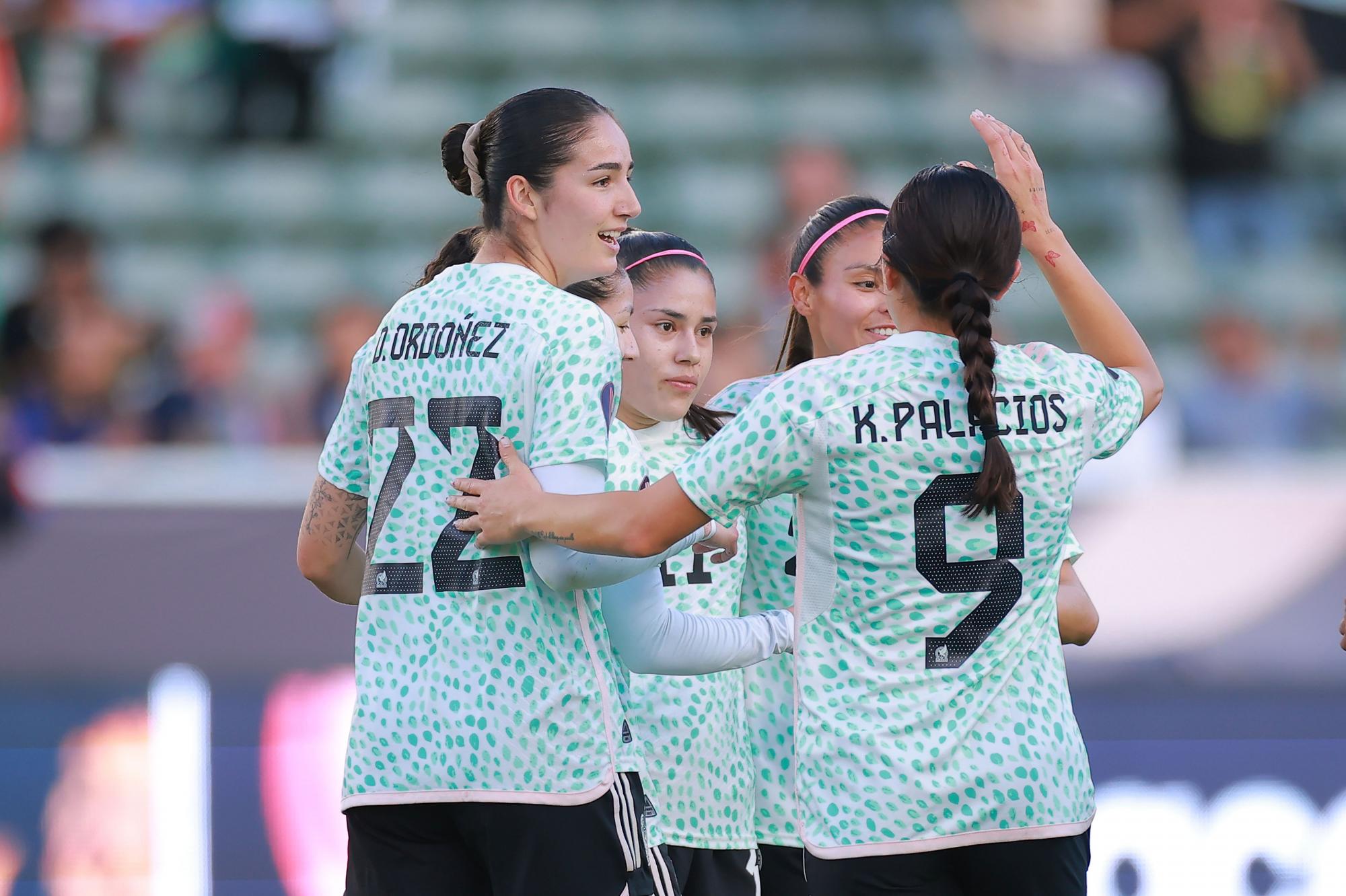 $!México aplasta a Dominicana en la Copa Oro W