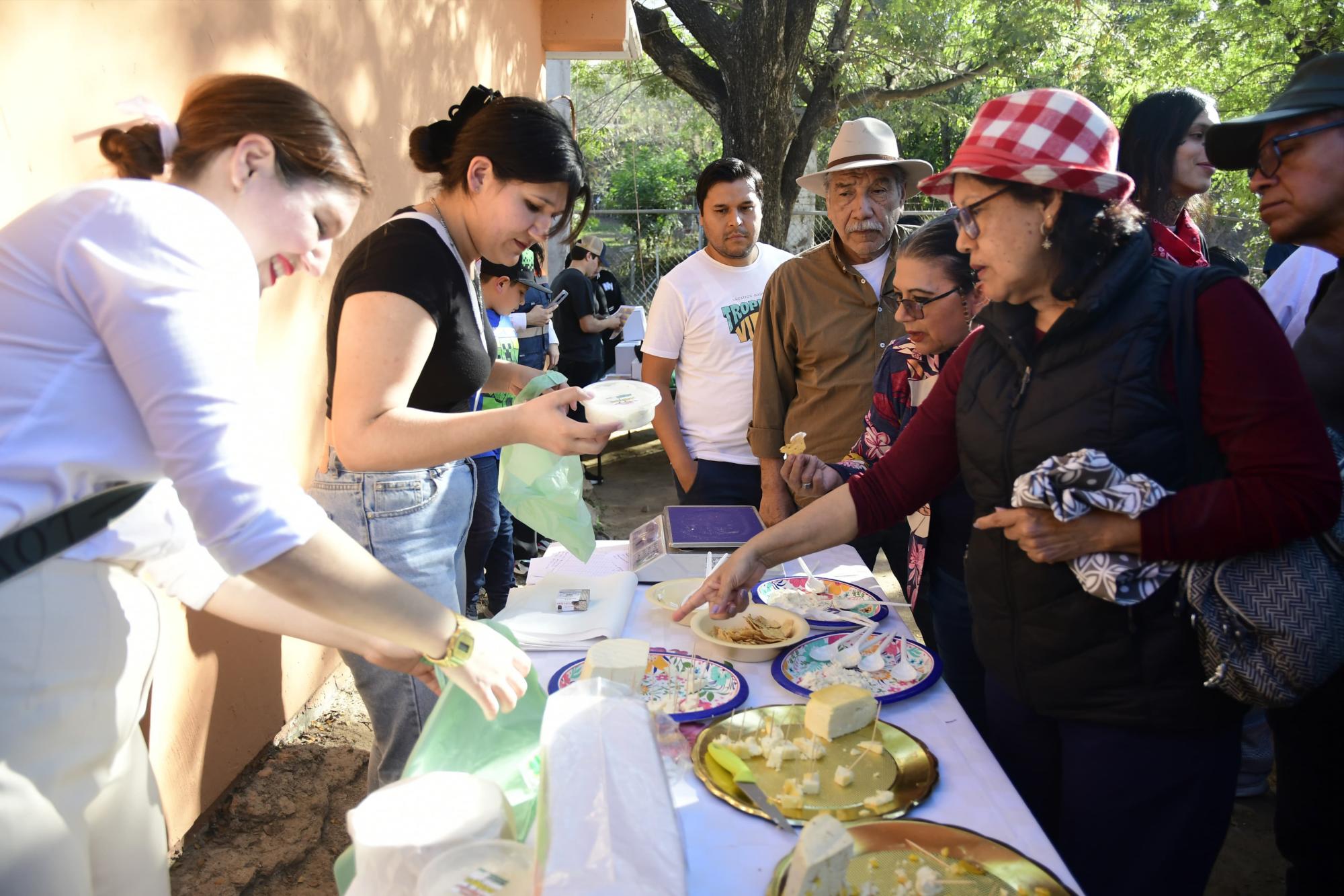 $!Realizan ‘Festival del Queso Ancestral y Artesanal’ en la Higuerita de Amatán, en Culiacán