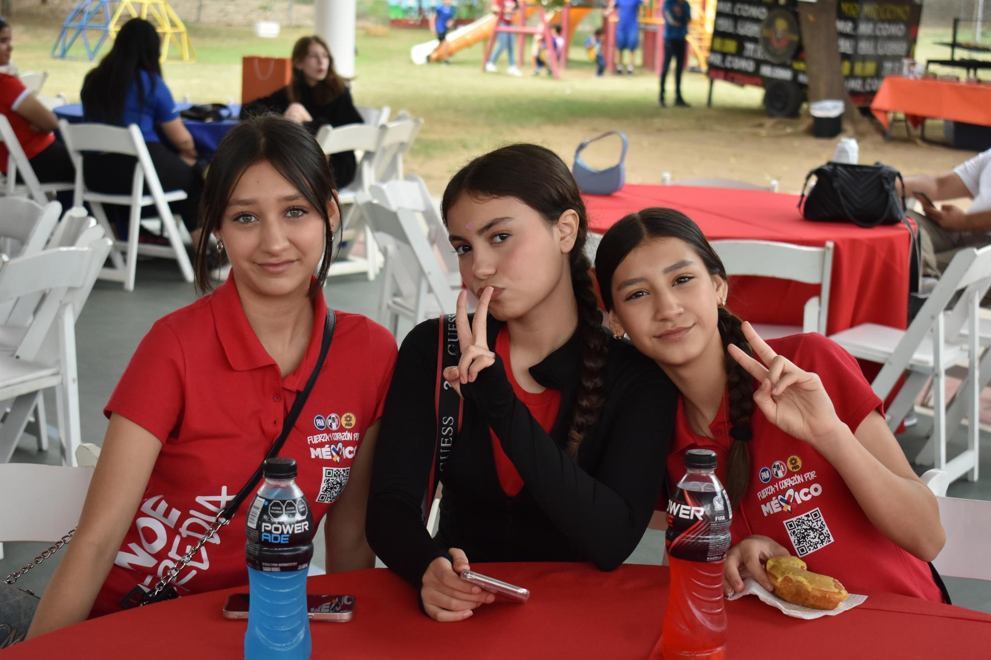 $!Paola Palafox, Bárbara Heredia y Génesis Palafox.