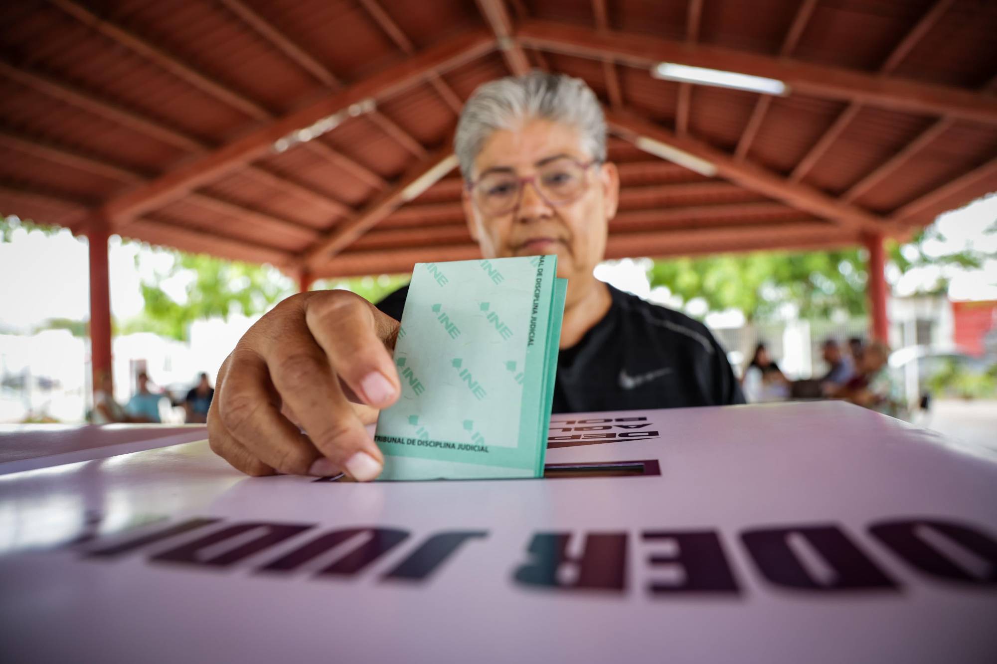 $!‘No está complicado... nomás es grabarse bien los nombres’, dicen votantes en Elección Judicial
