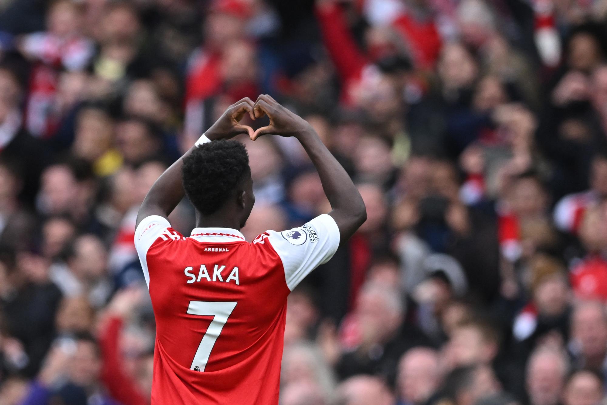 $!Arsenal se aleja en la cima al golear al Crystal Palace