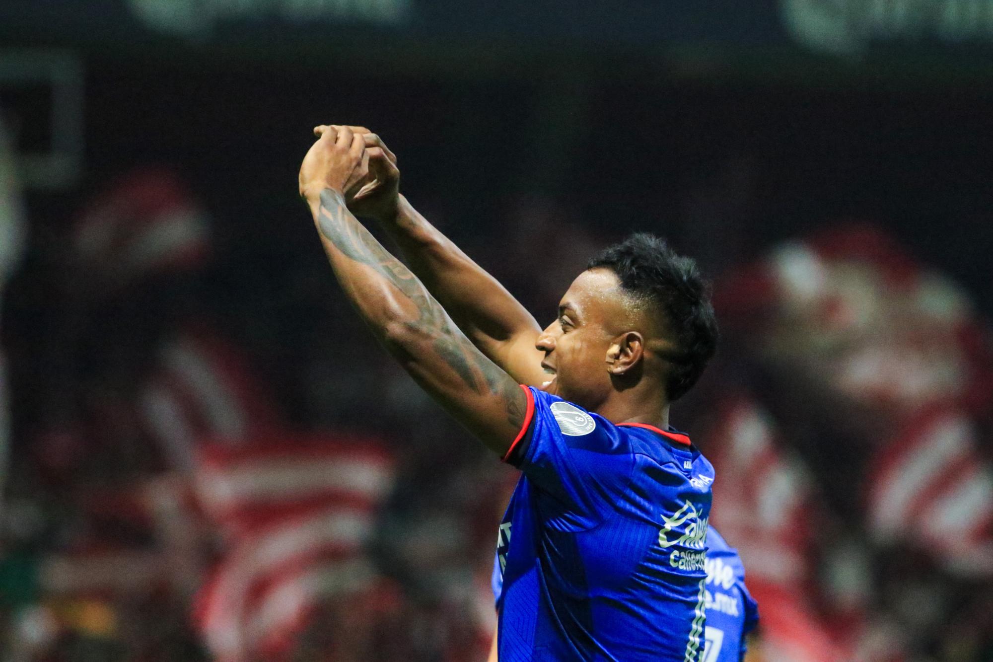 $!Volpi falla dos penales y Cruz Azul se impone en Toluca