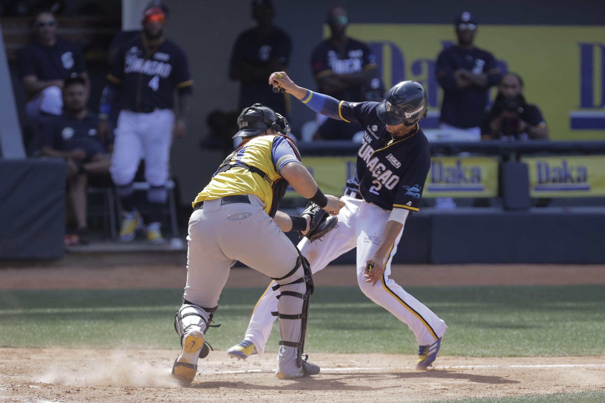 $!Manzanero decide triunfo de Colombia ante Curazao en 13 entradas