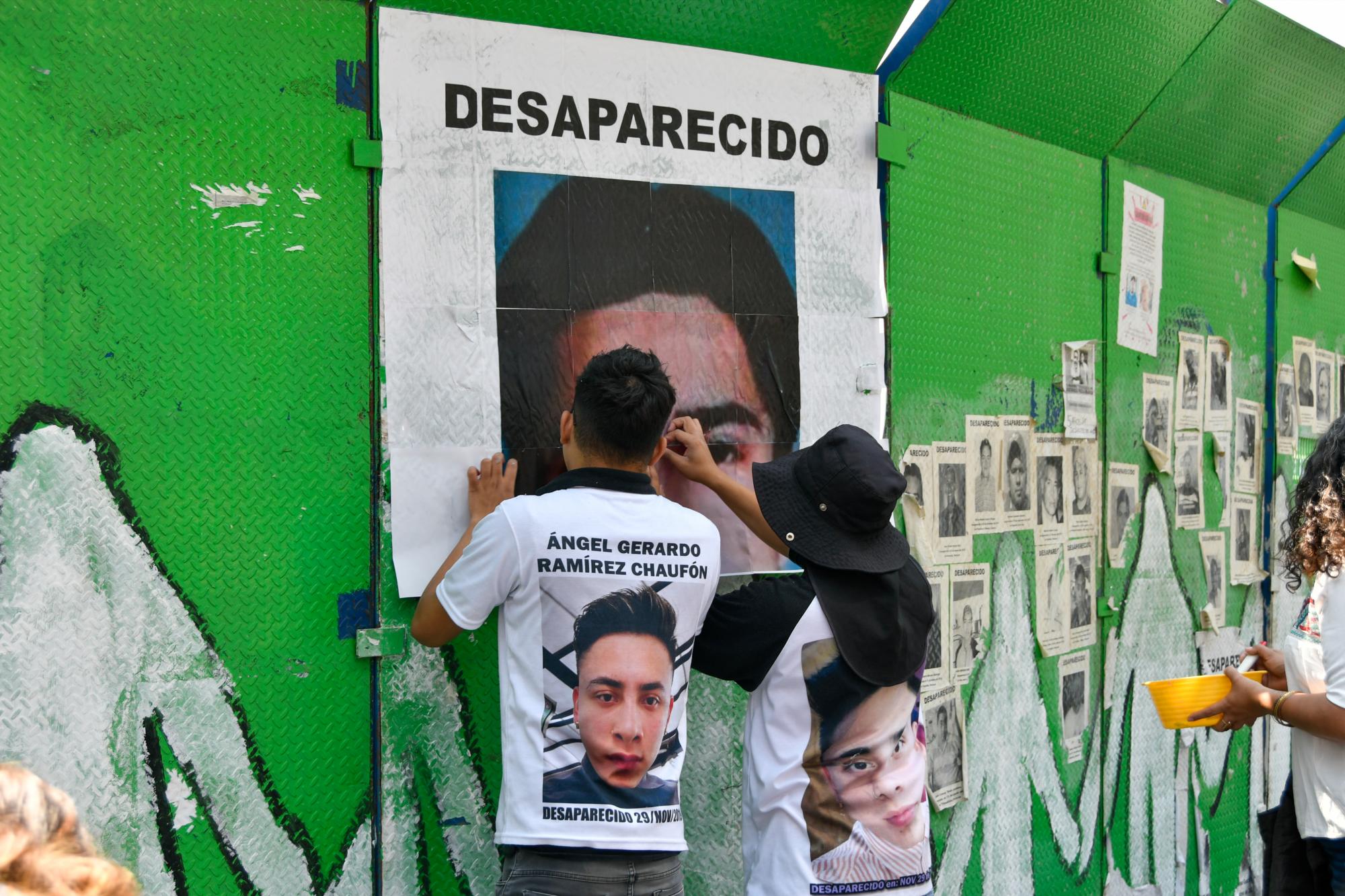 $!Madres centroamericanas, integrantes de la Red Regional de Familias Migrantes, marcharon el 25 de marzo del Monumento a la Madre a la Glorieta de las y los Desaparecidos para exigir la presentación con vida de sus familiares.