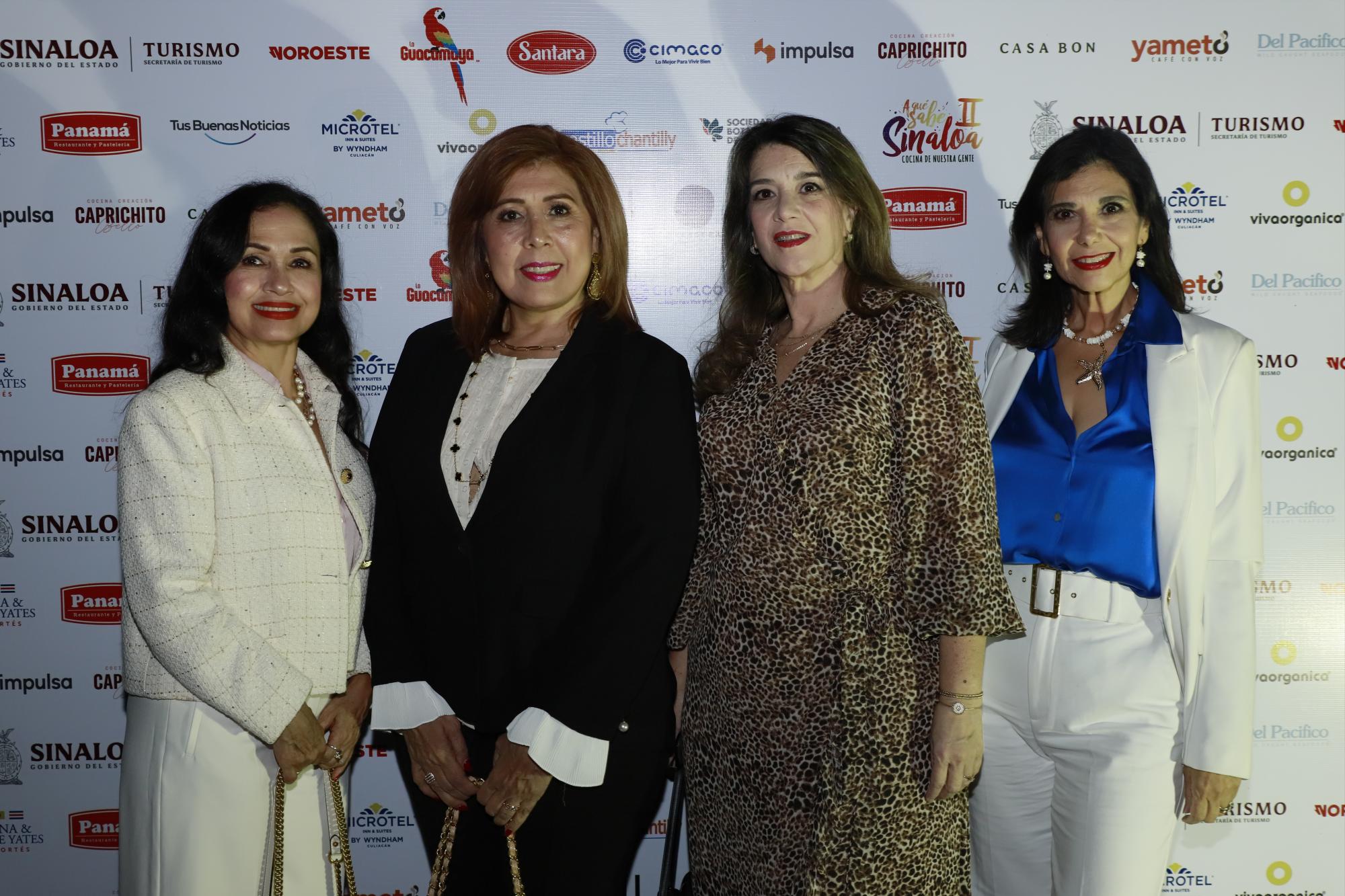 $!María de Jesús Valadez, Irma de Tarín, Edna Escribano y Verónica Escribano.