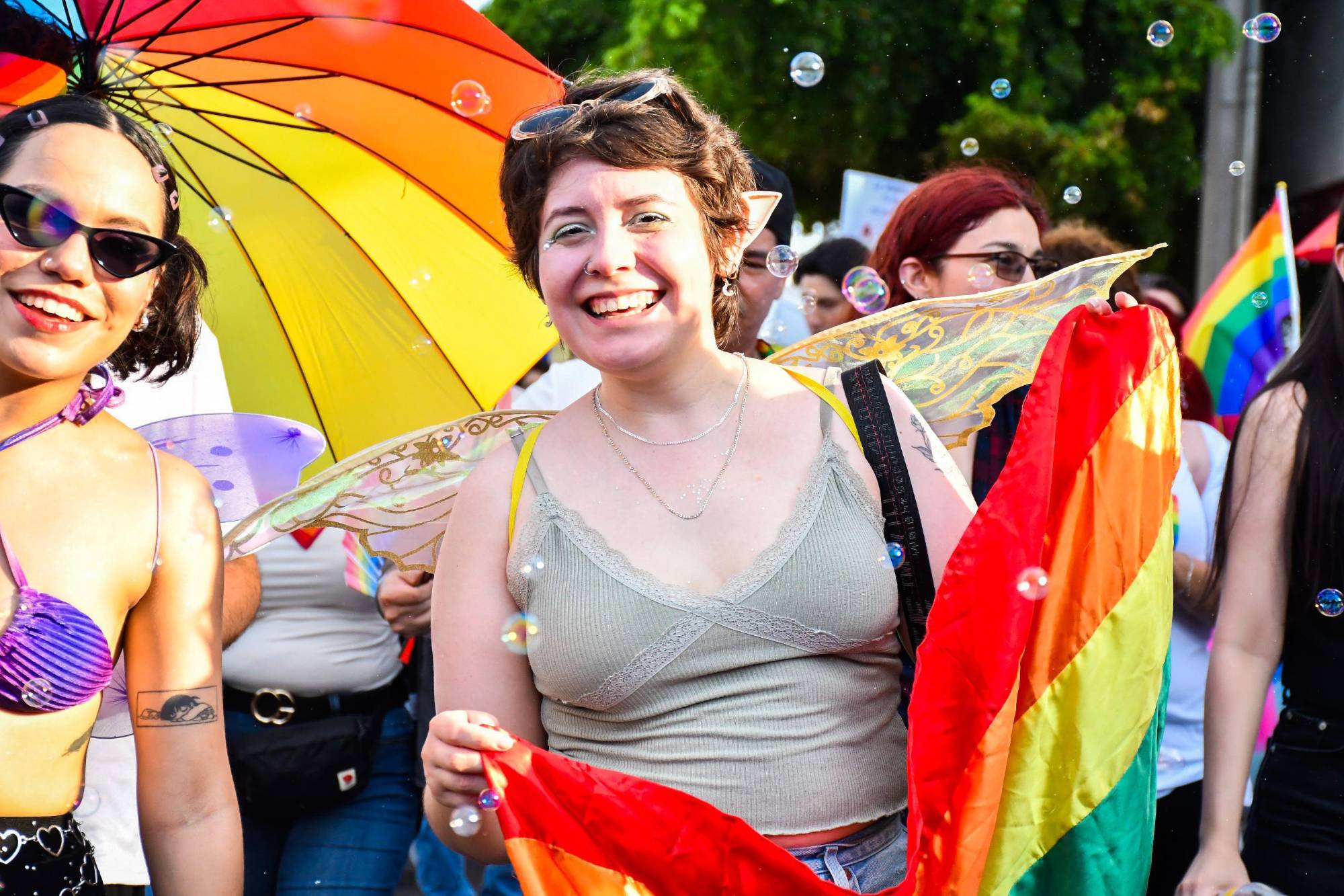 $!Lanzan llamado a la paz y a la inclusión en Marcha de la Diversidad Sexual en Culiacán