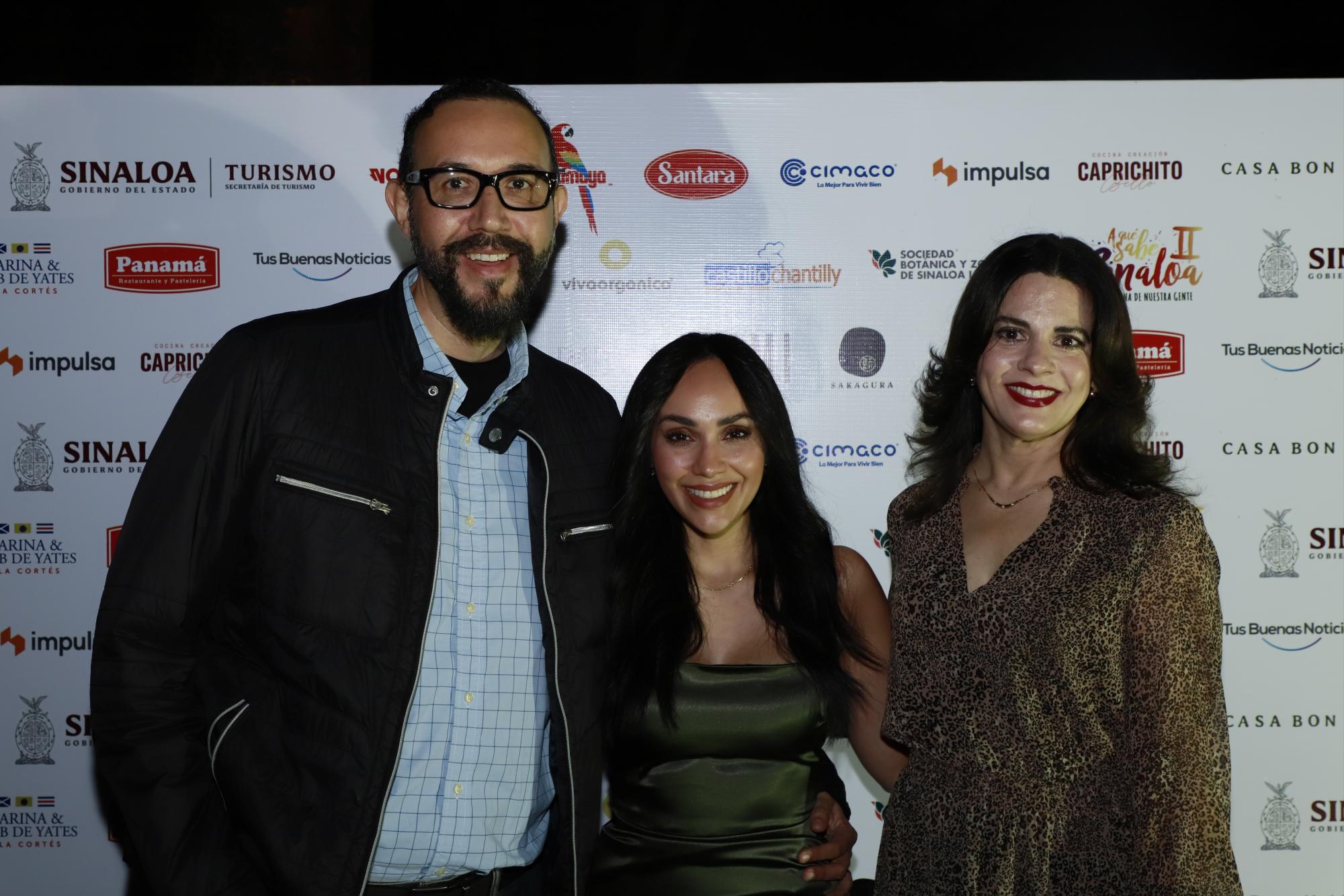 $!Álvaro Flores, Erika Burgos y María Amparo López.