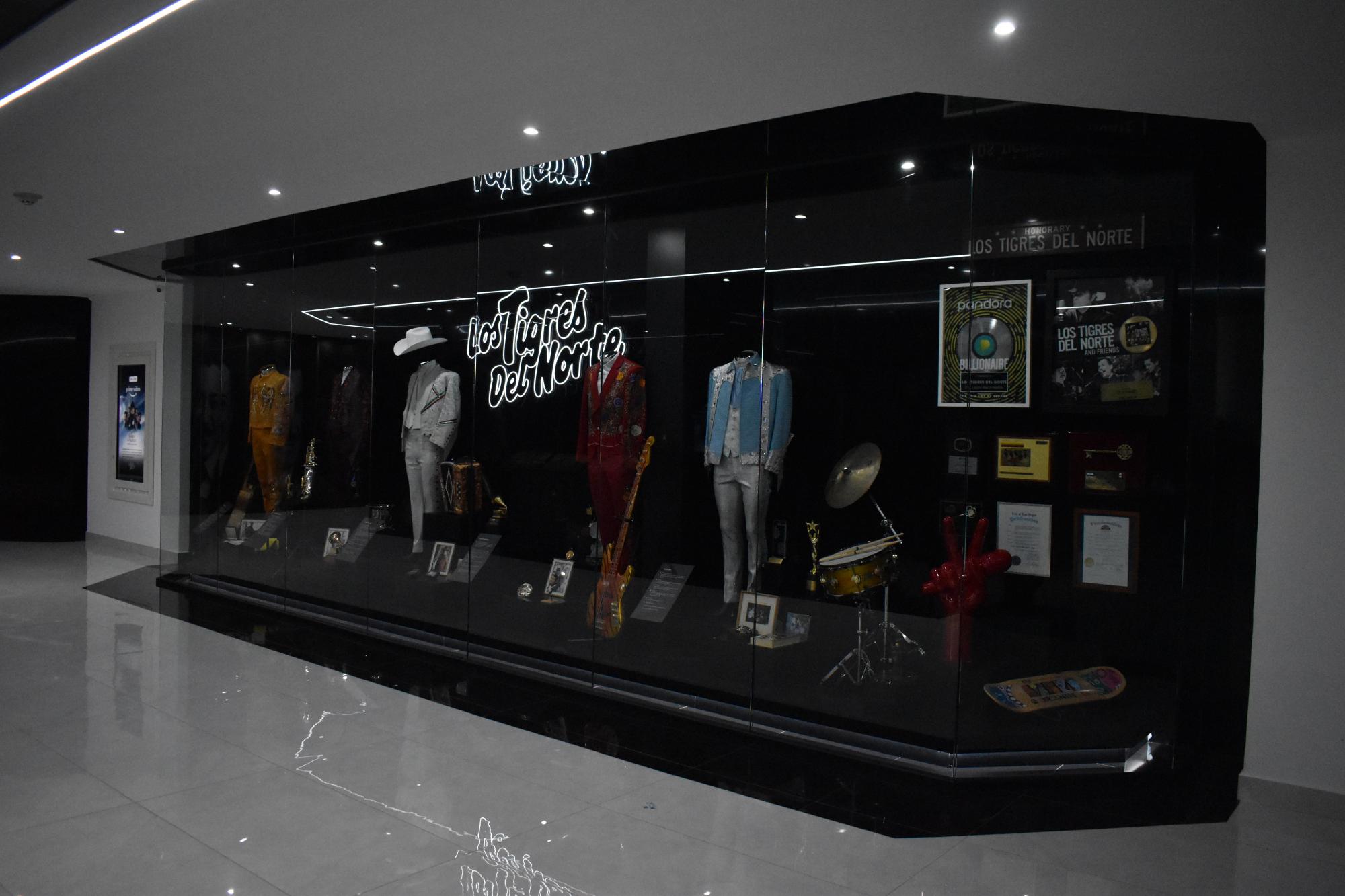 $!Vestuario e Instrumentos forman parte de la exhibición.