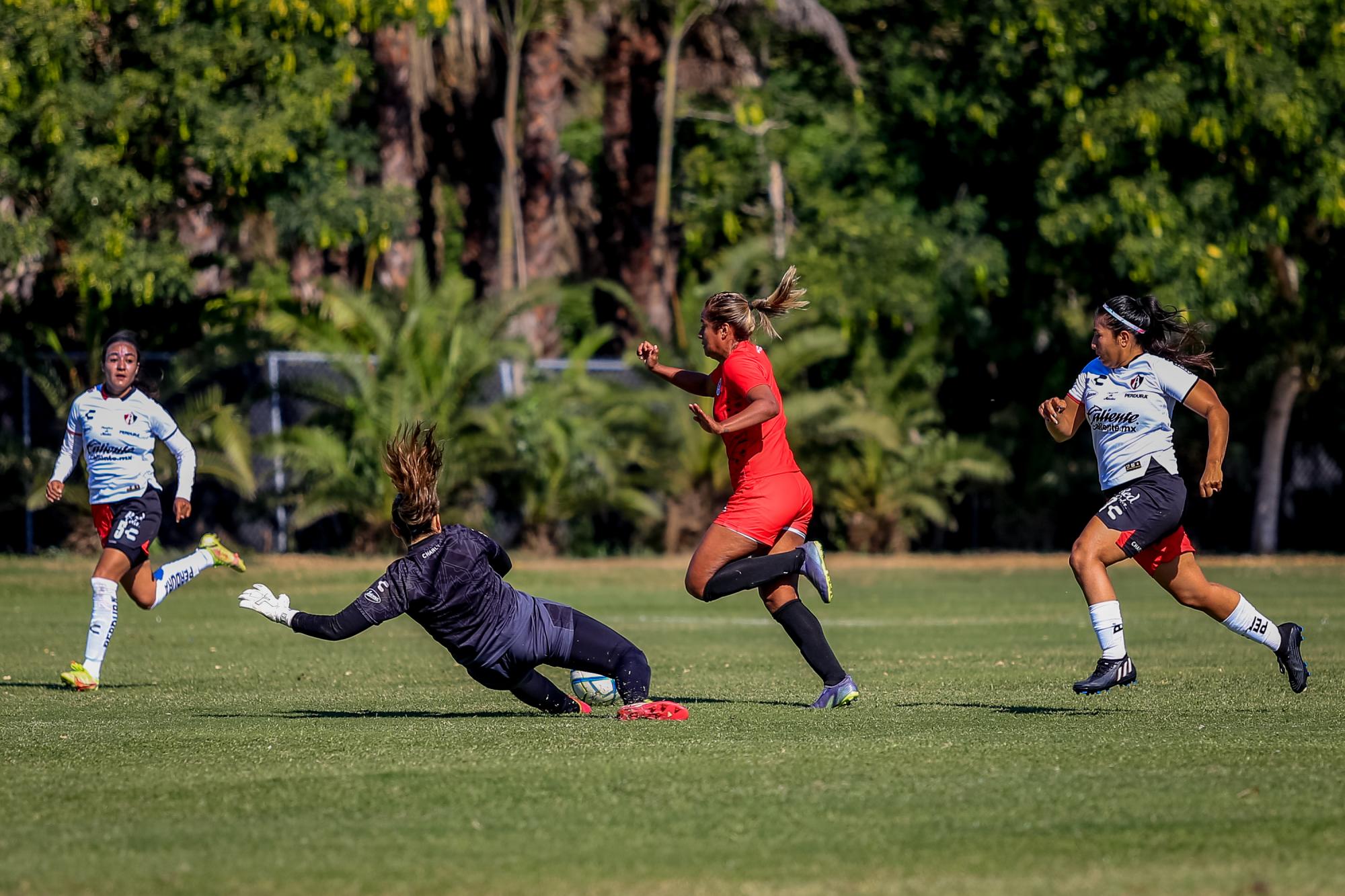 $!Mazatlán Femenil y Atlas empatan en amistoso