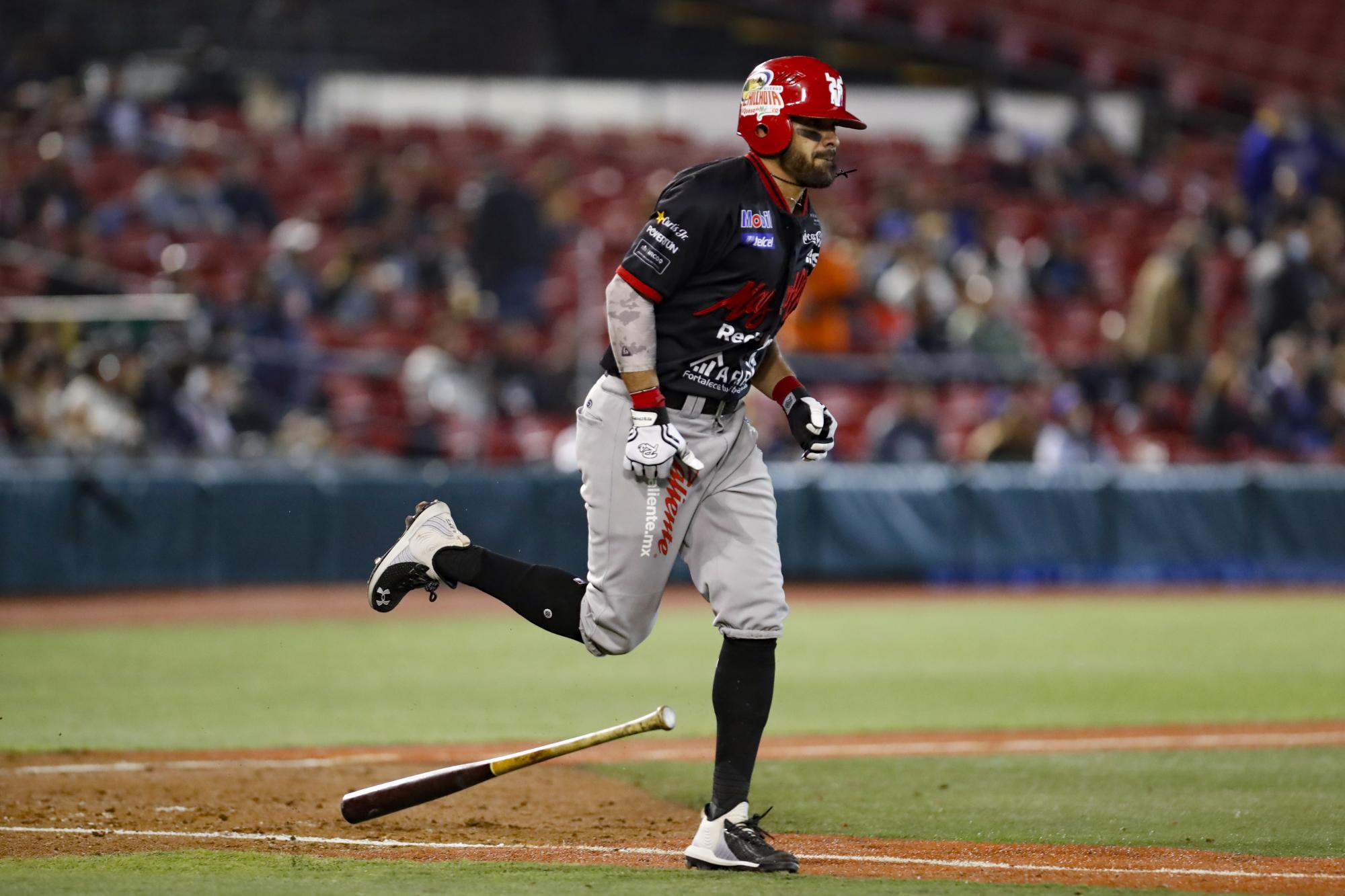 $!Venados de Mazatlán queda tendido en el terreno de juego al caer ante Charros de Jalisco