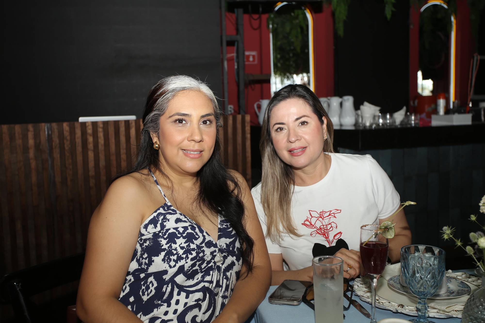 $!Elena Chicuate y Gisela Osuna.