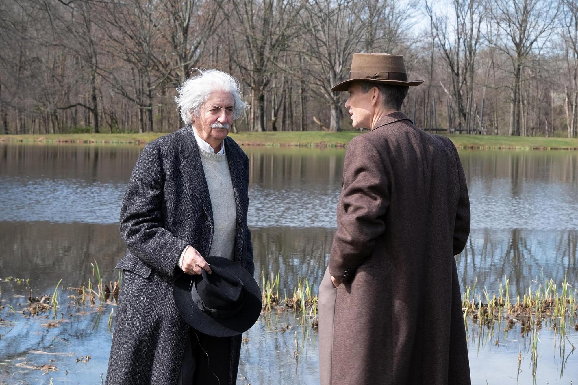 $!La cinta dirigida por Christopher Nolan trata sobre el físico estadounidense J. Robert Oppenheimer, quien lideró el desarrollo de la bomba atómica.