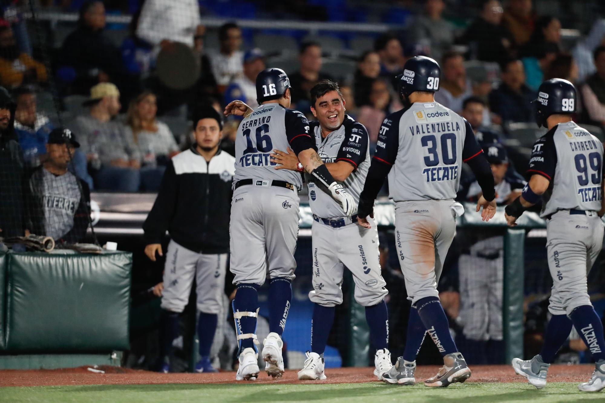 $!Remonta Sultanes y vence a Charros en último de la serie