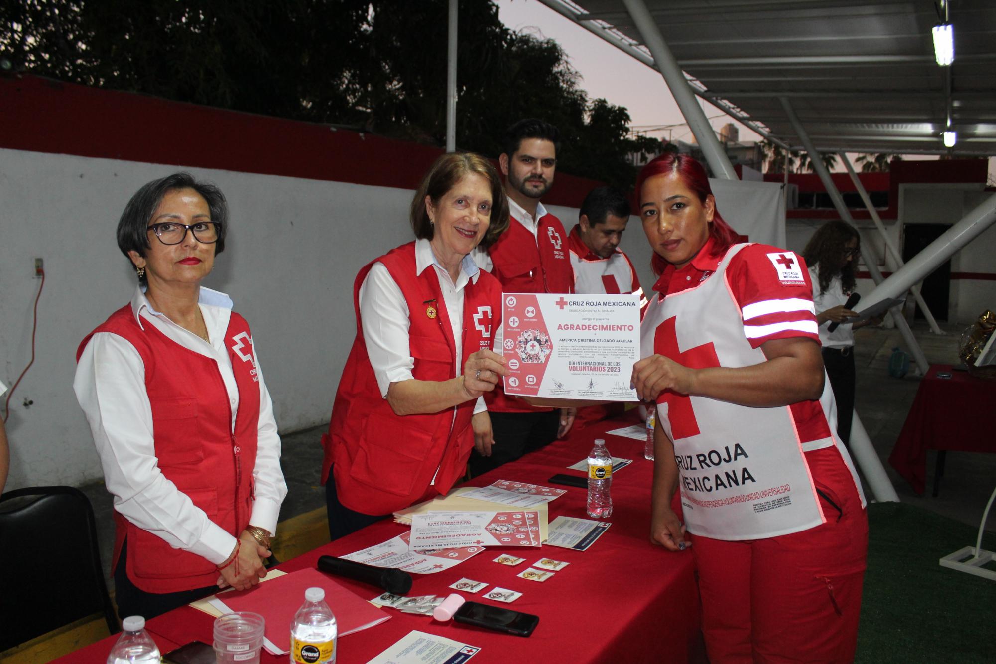 $!Cruz Roja Mazatlán entrega reconocimientos a voluntarios