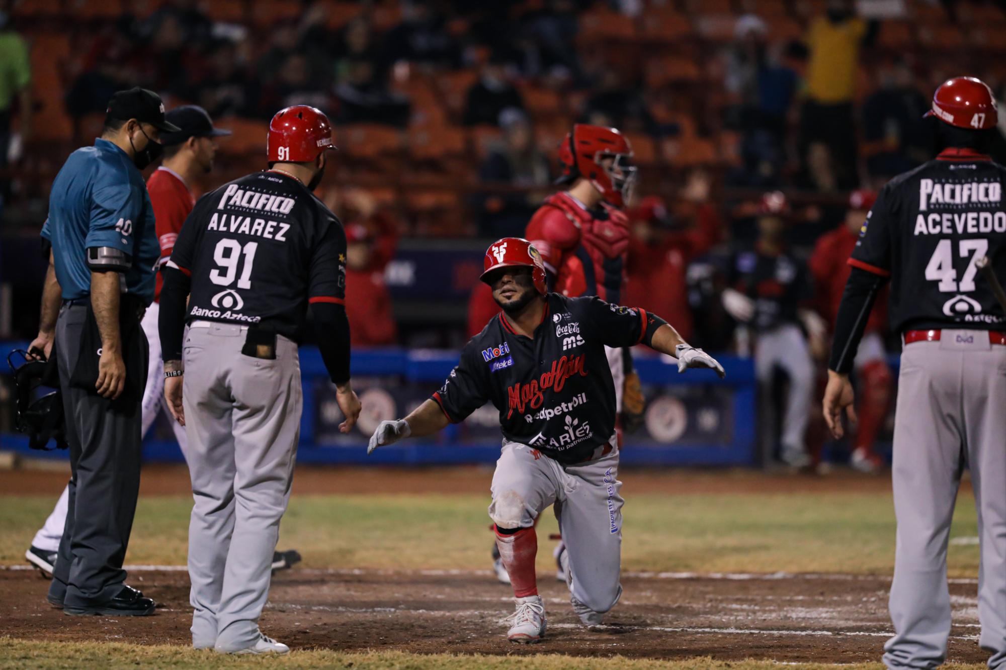 $!Venados de Mazatlán sufre el descalabro en Mexicali ante Águilas