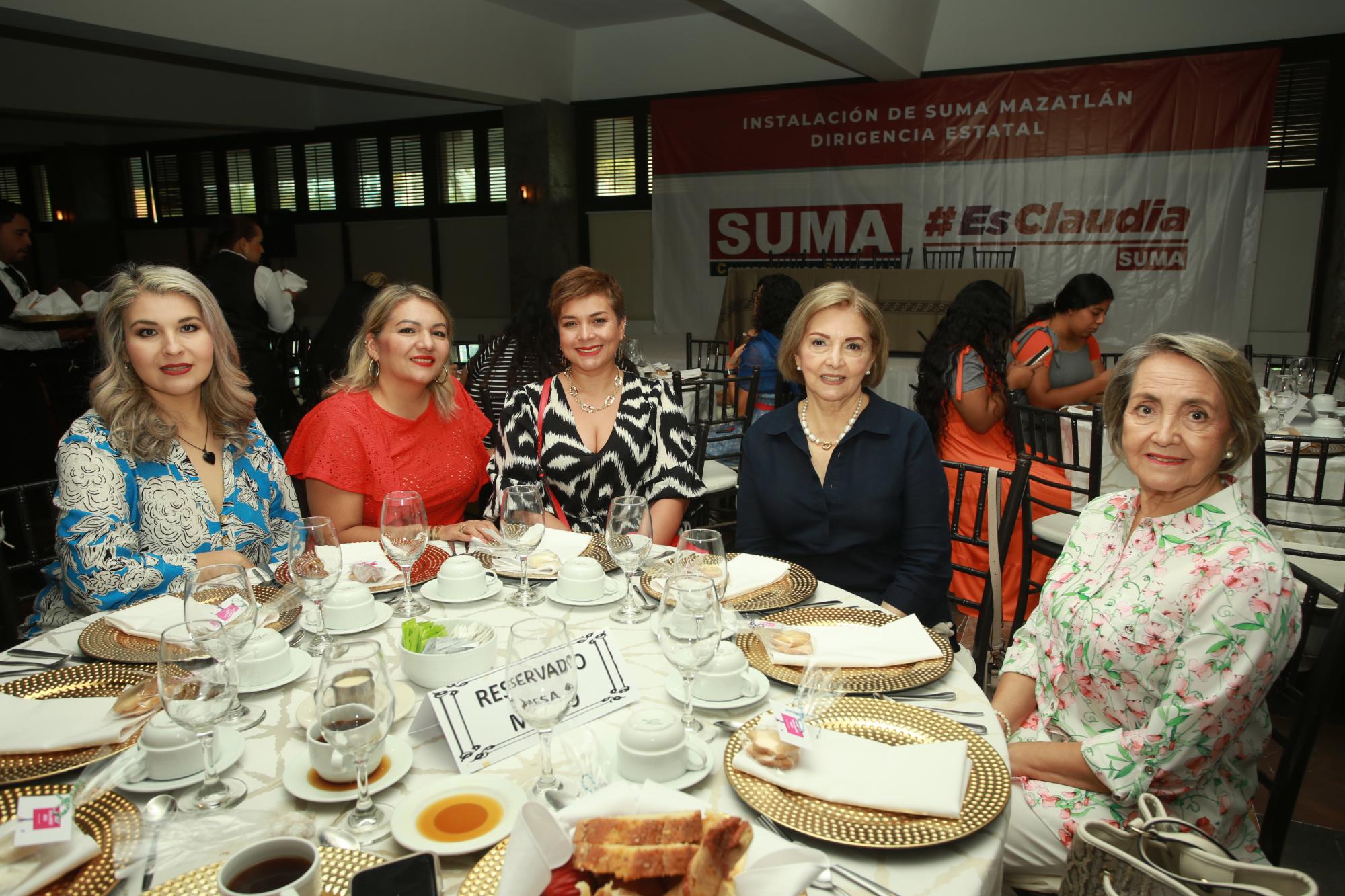 $!Rosalva Gastélum, Karina Rodríguez, Yuri Paredes, Lety de Rodríguez y Berthila de Alberto.
