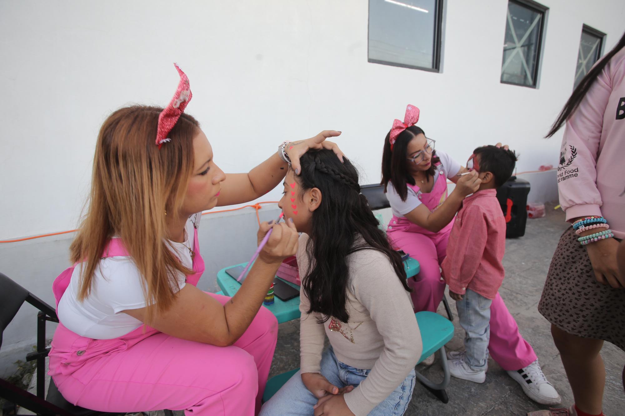 $!Los pequeños disfrutaron de pintacaritas.