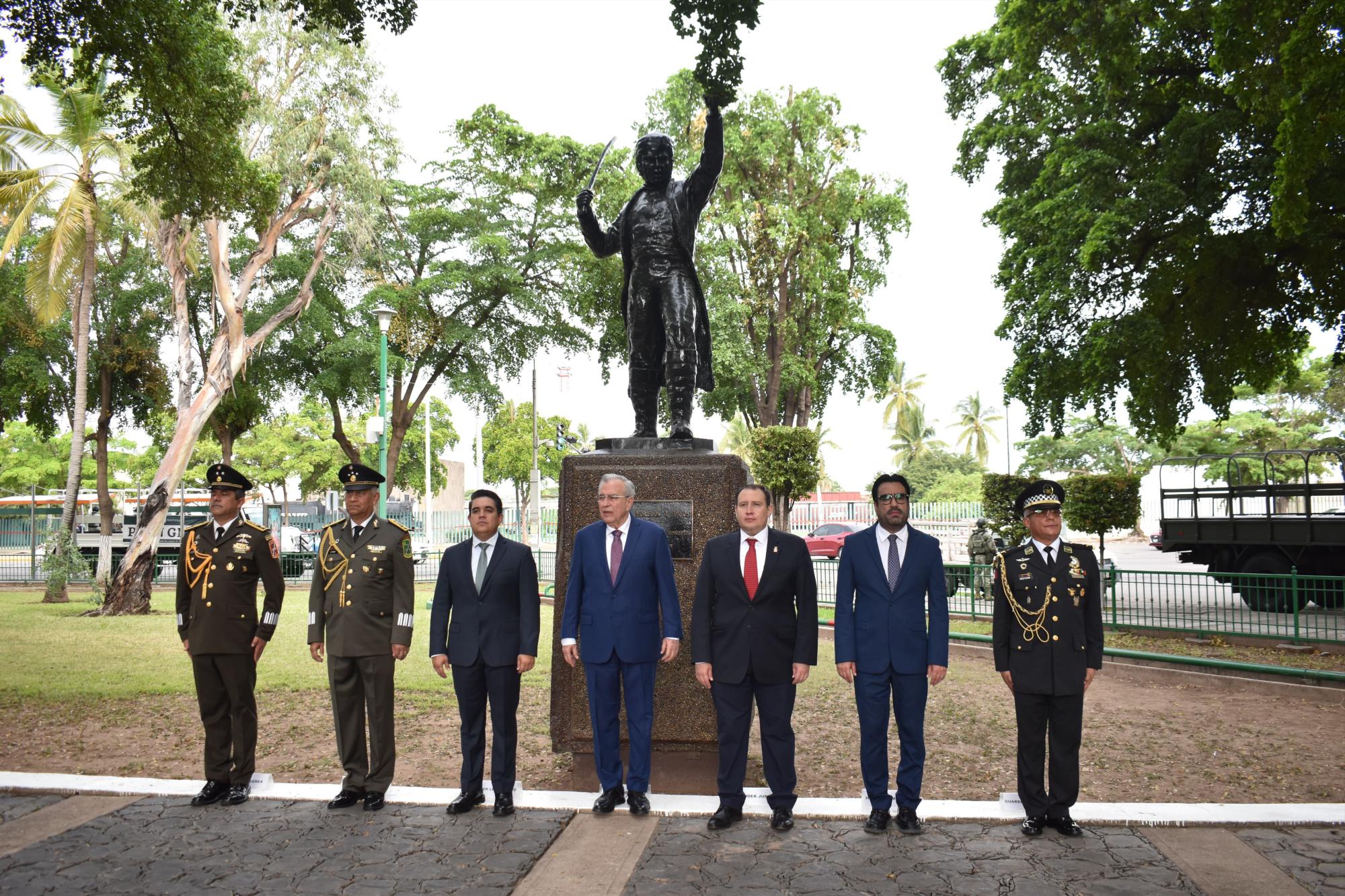 $!Gobierno de Sinaloa conmemora 213 aniversario de la Independencia de México