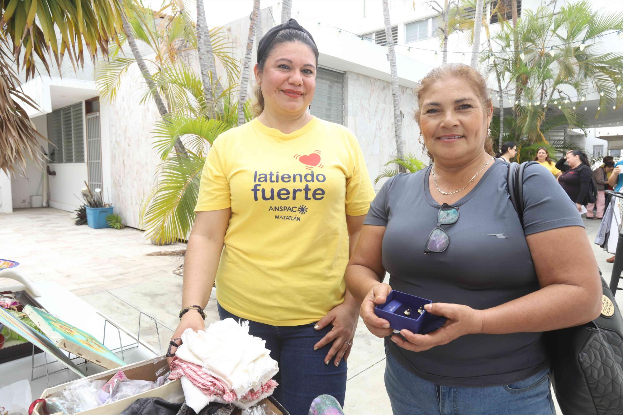 $!Lucero Lara y Luz María Carreón.