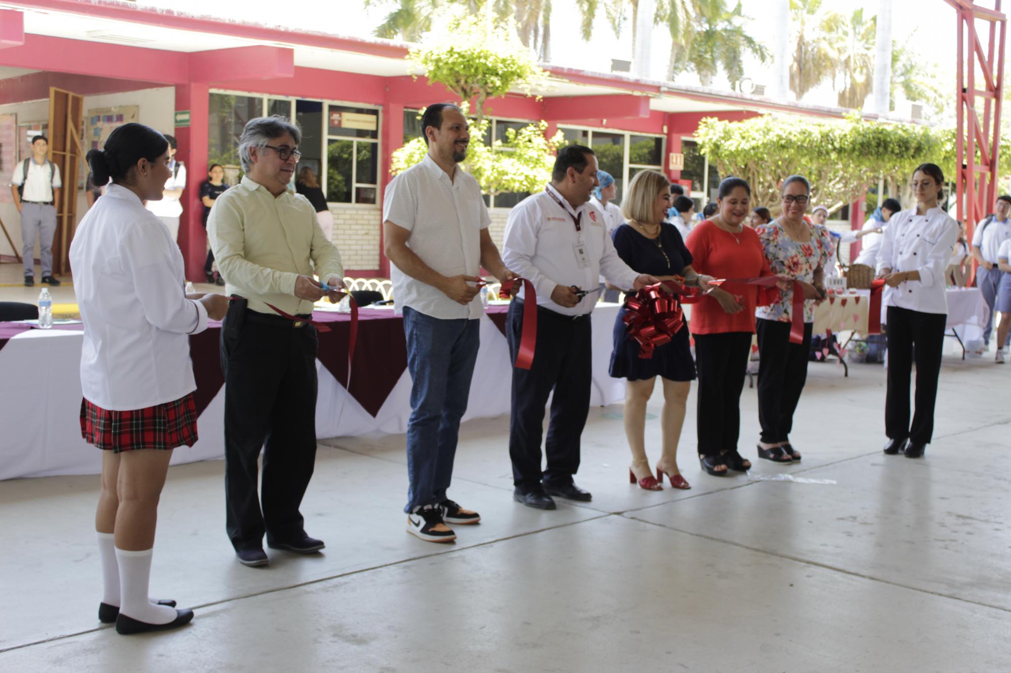 $!Muestran estudiantes del CBTIS 51 el proyecto Aprenden para emprender