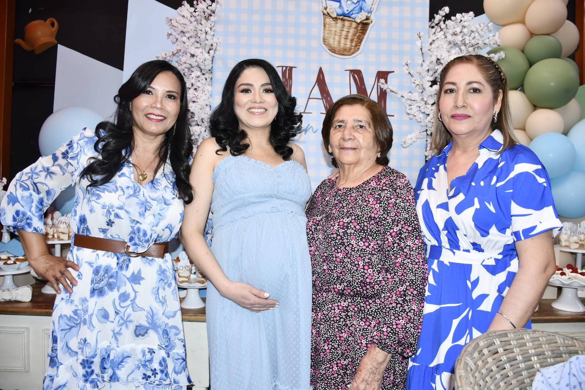 $!Patricia Thomas, Itzel Martínez, Odilia González y Leticia Thomas.