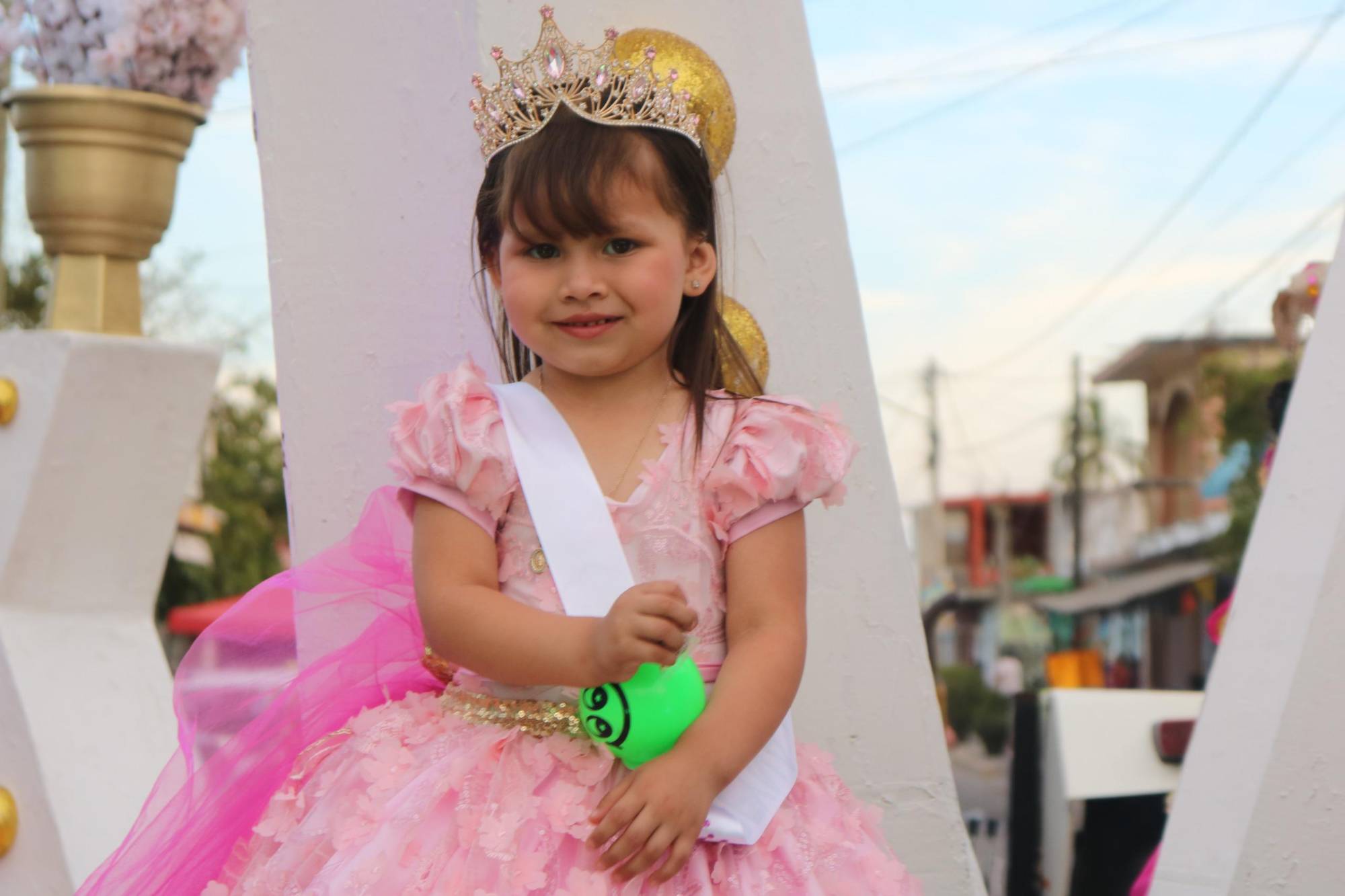 $!Con desfile infantil reciben la primavera en Escuinapa