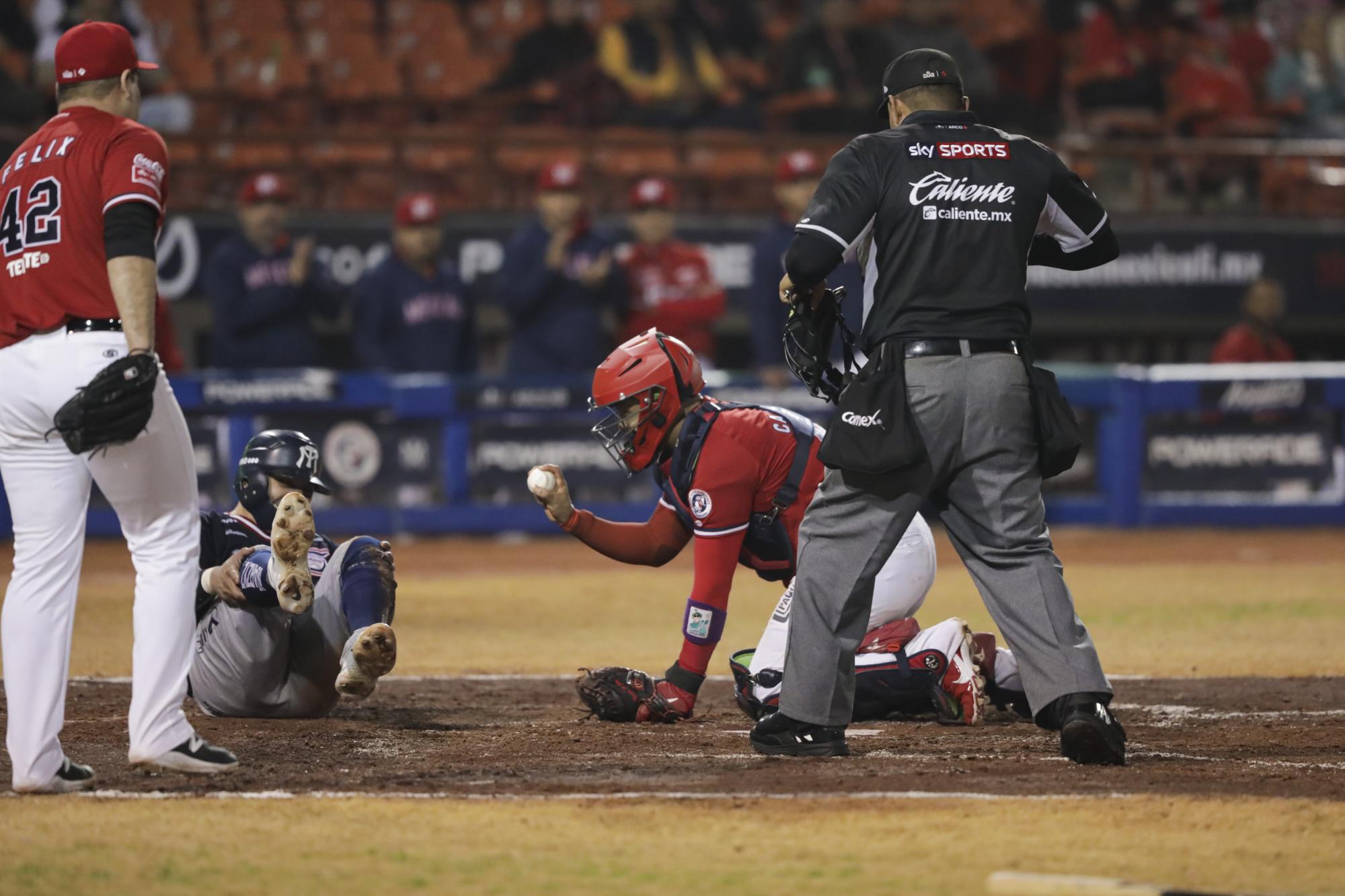 $!Sultanes celebra Navidad con victoria en patio ajeno