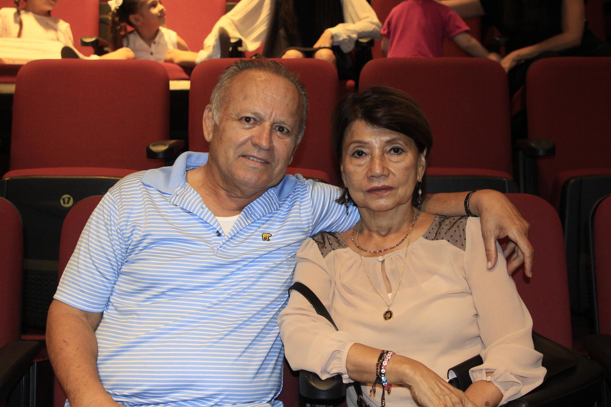 $!Juan de Dios Aguirre y María Estela de Aguirre.