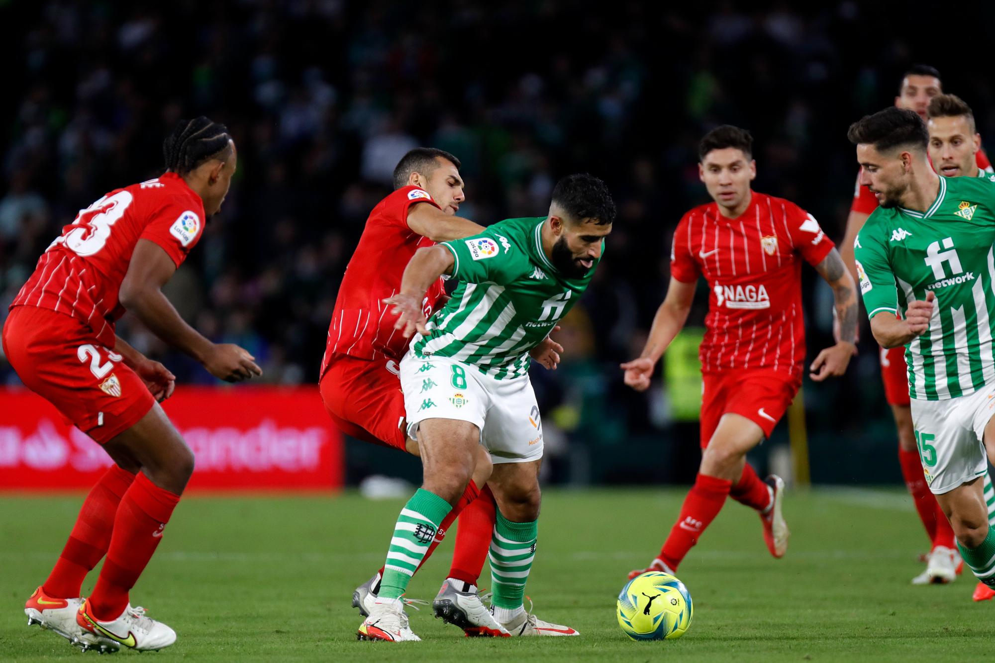 $!Guardado y Lainez pierden el derbi en Sevilla